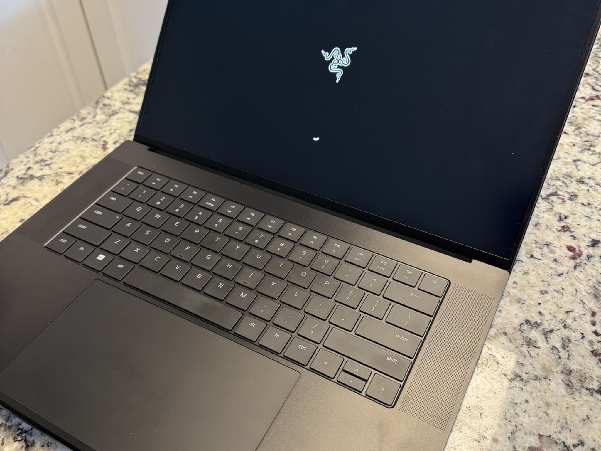 Razer Blade 16 4K/120Hz, Intel i9-13950HX CPU, 4070 GPU, 32GB RAM, 1TB storage