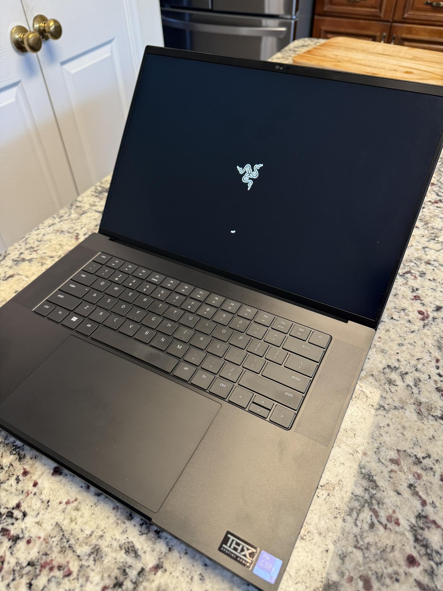 Razer Blade 16 4K/120Hz, Intel i9-13950HX CPU, 4070 GPU, 32GB RAM, 1TB storage