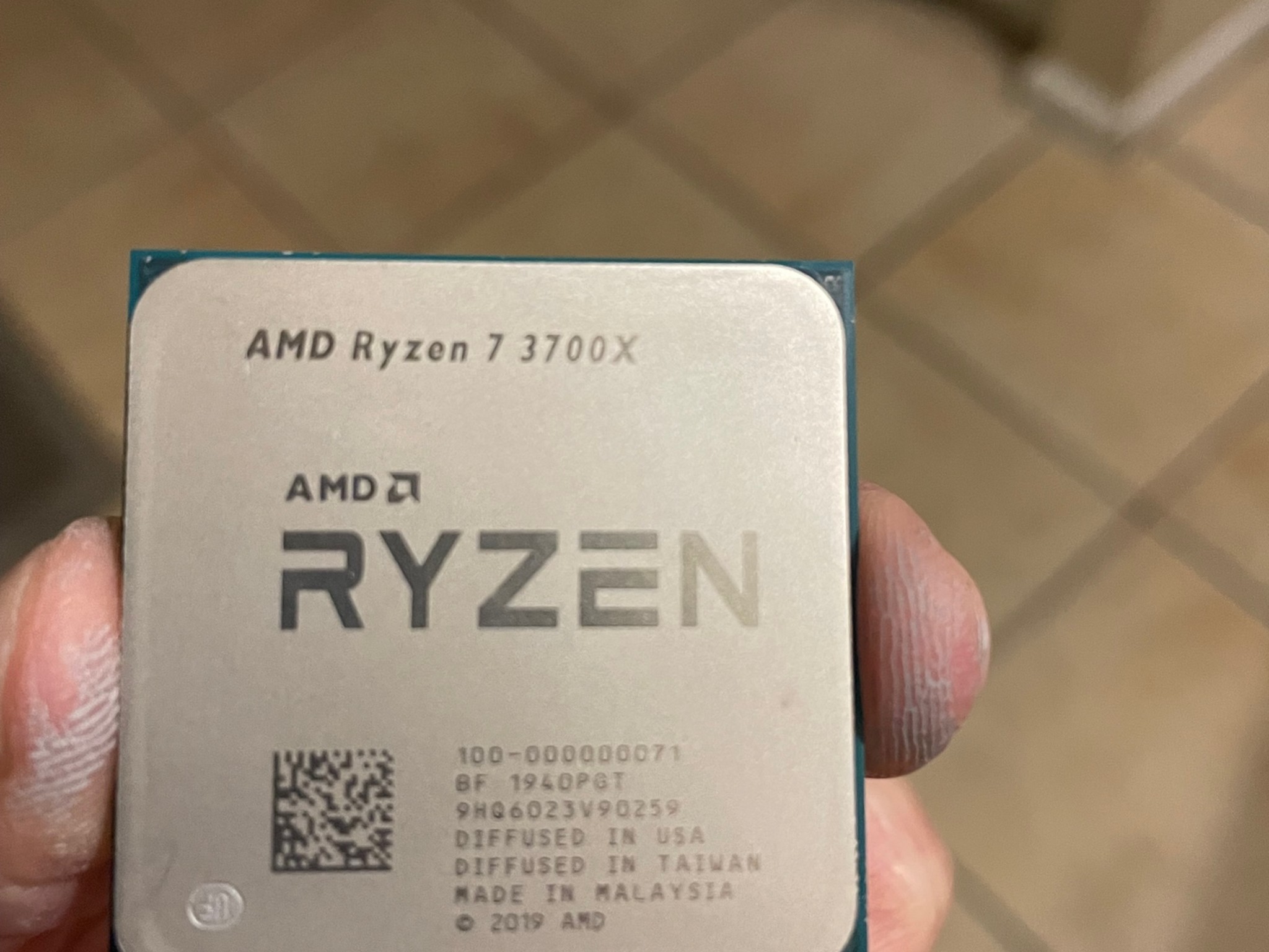 For sale a used Ryzen 7 3700x. In good condition.