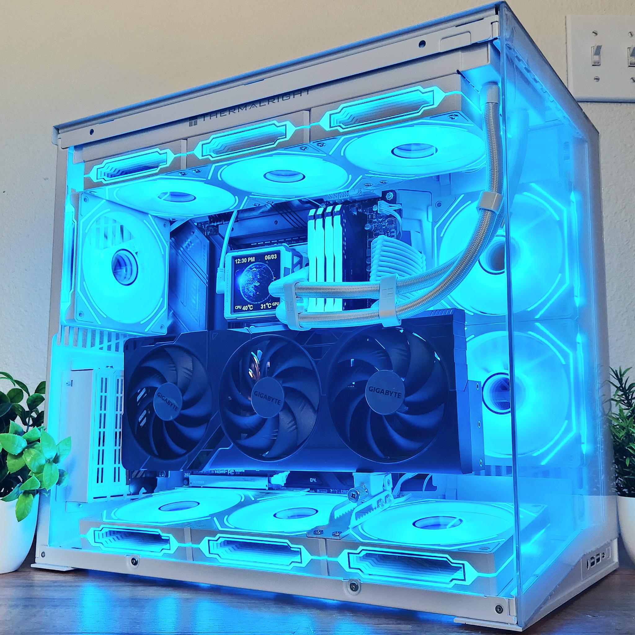 I9 13900K | RTX 4070 Ti SUPER | 32GB RAM | 4TB NVMe / SSD | WiFI + BT | WINDOWS 11 PRO