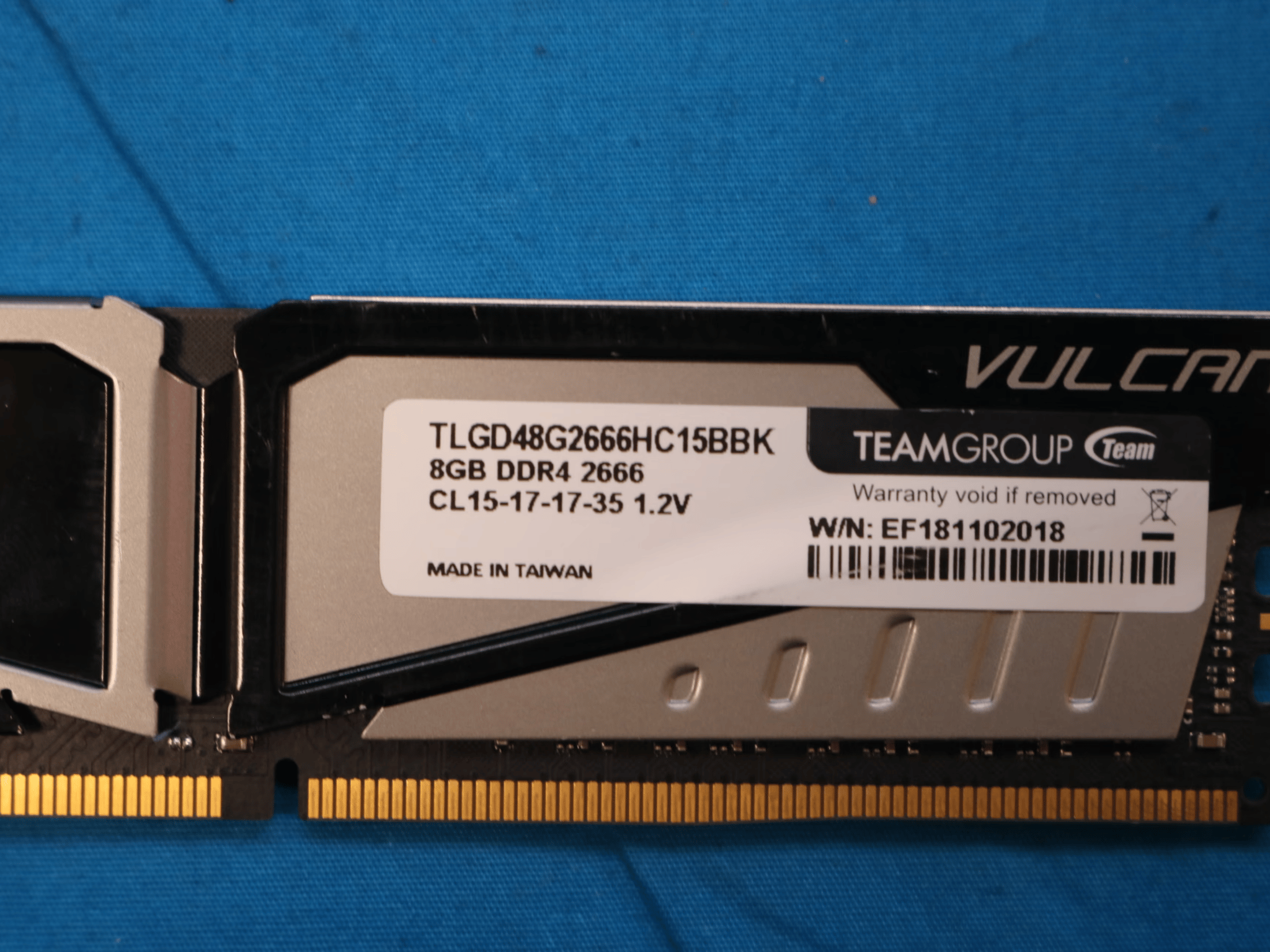 Team Group Vulcan 16GB (2x8GB) DDR4 2666MHz CL15 1.2V Desktop RAM TLGD48G2666HC15BBK