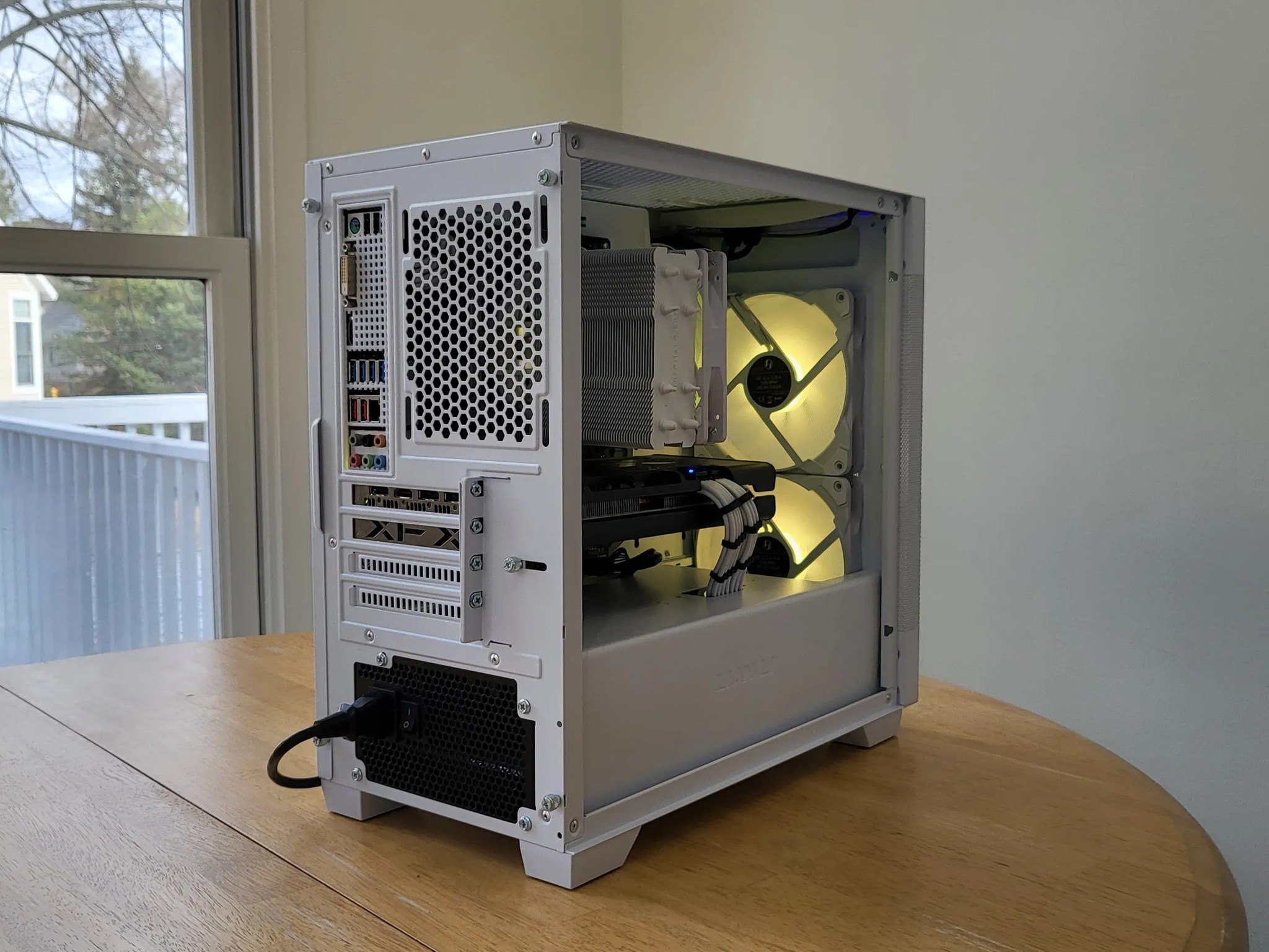 "Frosty" 1440p Gaming/Streaming PC