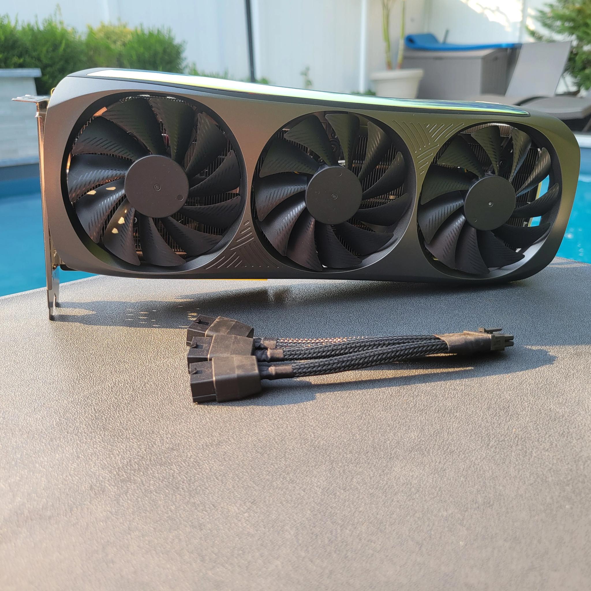 RTX 4070Ti 12GB (Zotac AMP AIRO) - Like New