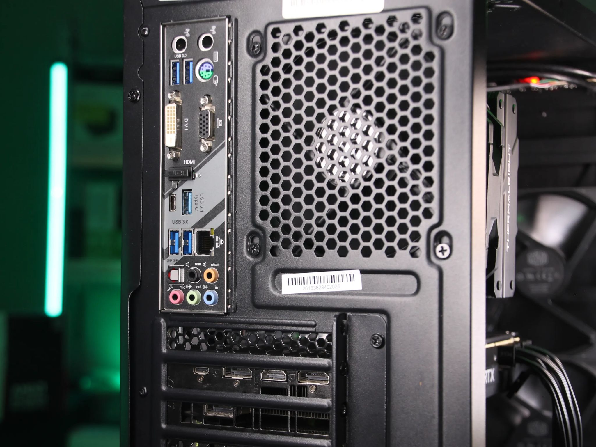 𝙒𝙍𝘼𝙏𝙃 // Core i5-9600K, RTX 2080 // Mid-Range Gaming PC