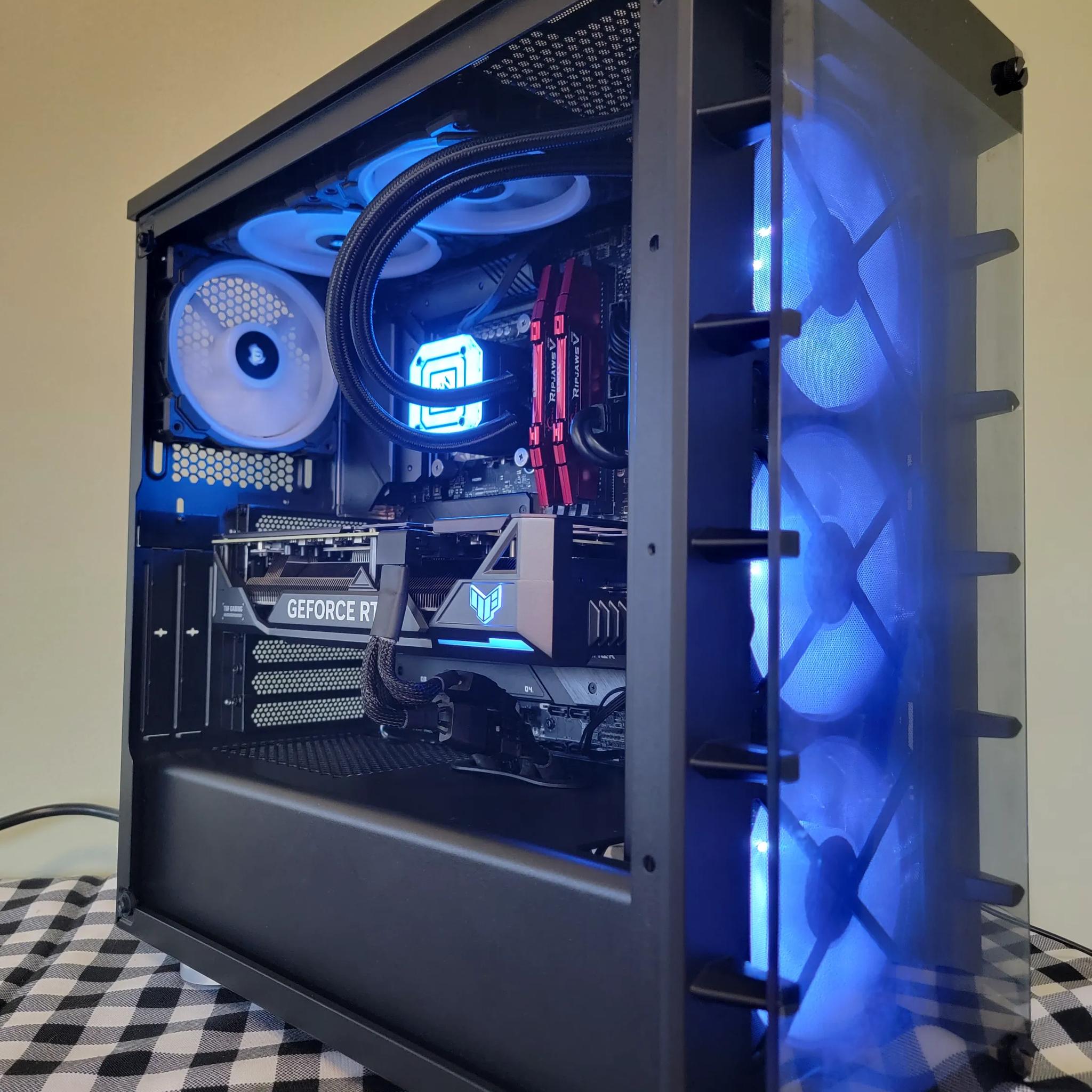 Clear and Present |i7 12700K |RTX 4070 Ti OC 12G |1TB SSD | MSI Z690