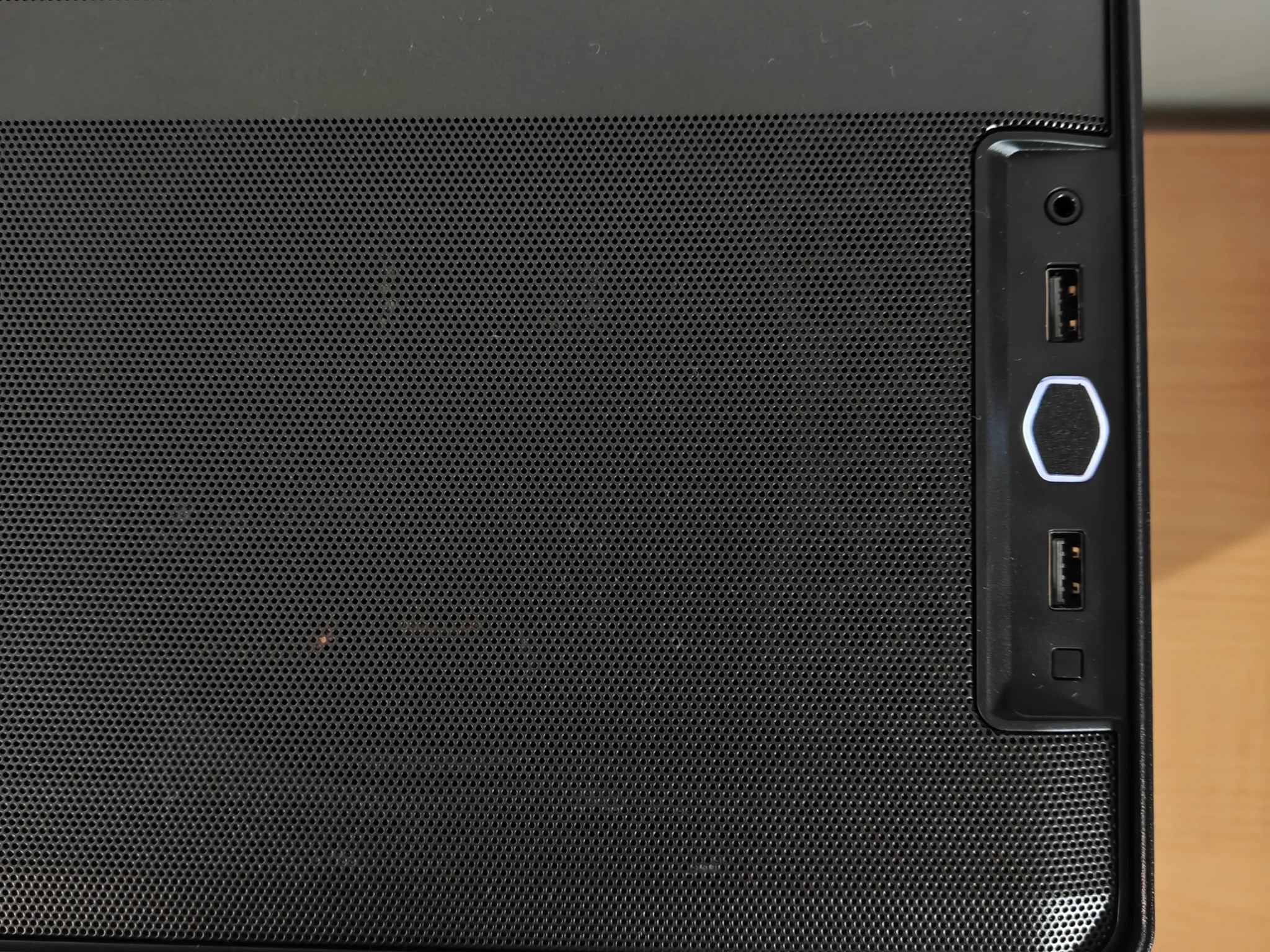 Stealthy SFF | RX 7600 | R5 5600 | 1 TB NVME | 32 GB DDR4
