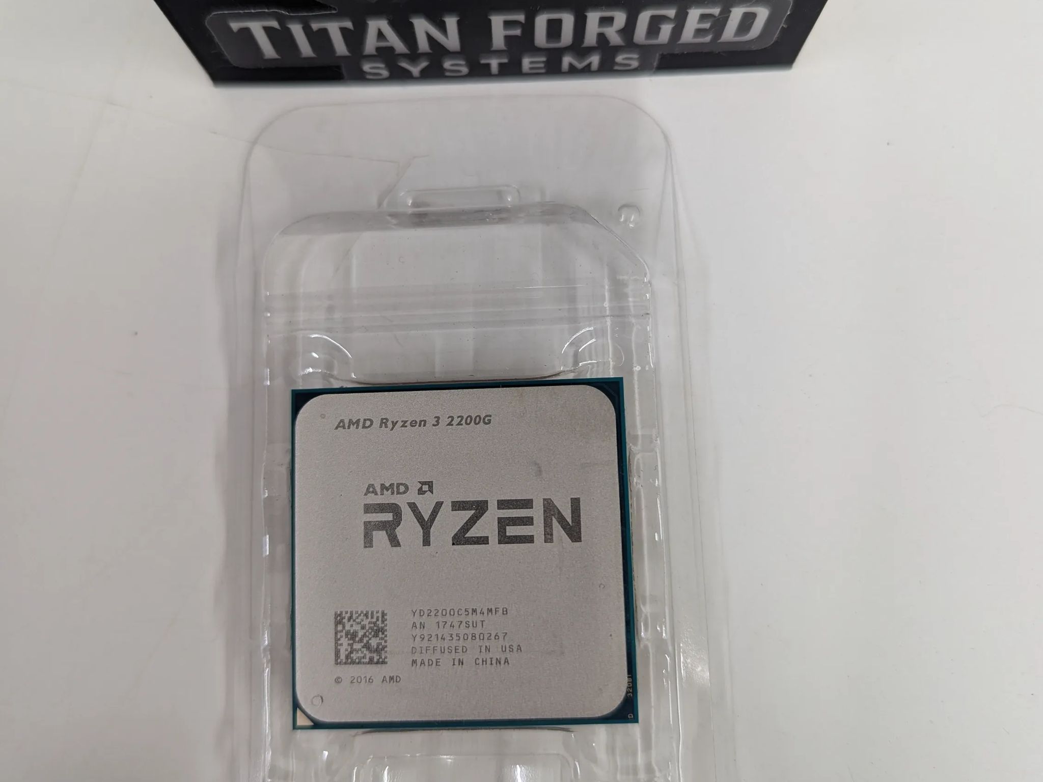 🔹 AMD Ryzen 3 2200G | 4 Cores / 4 Threads | Vega 8 Graphics | Jawa