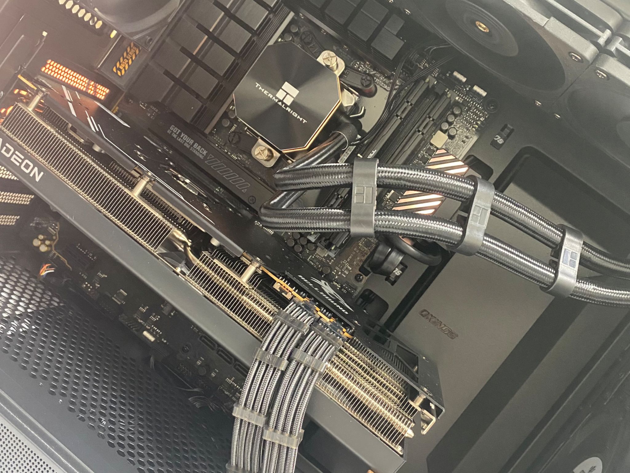 Excellent PC - Ryzen 7 7800X3D - RX7800XT - 32GB - 2TB 🌳"Shadow Timber Beast"
