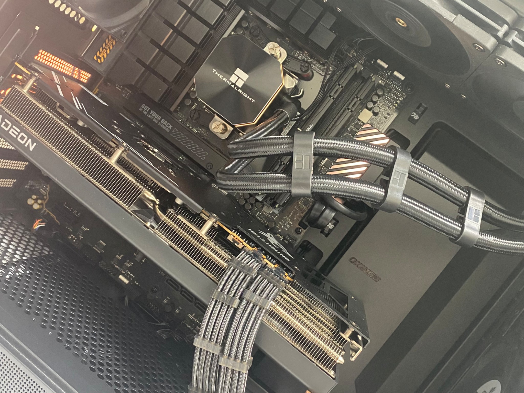 Excellent PC - Ryzen 7 7800X3D - RX7800XT - 32GB - 2TB 🌳"Shadow Timber Beast"