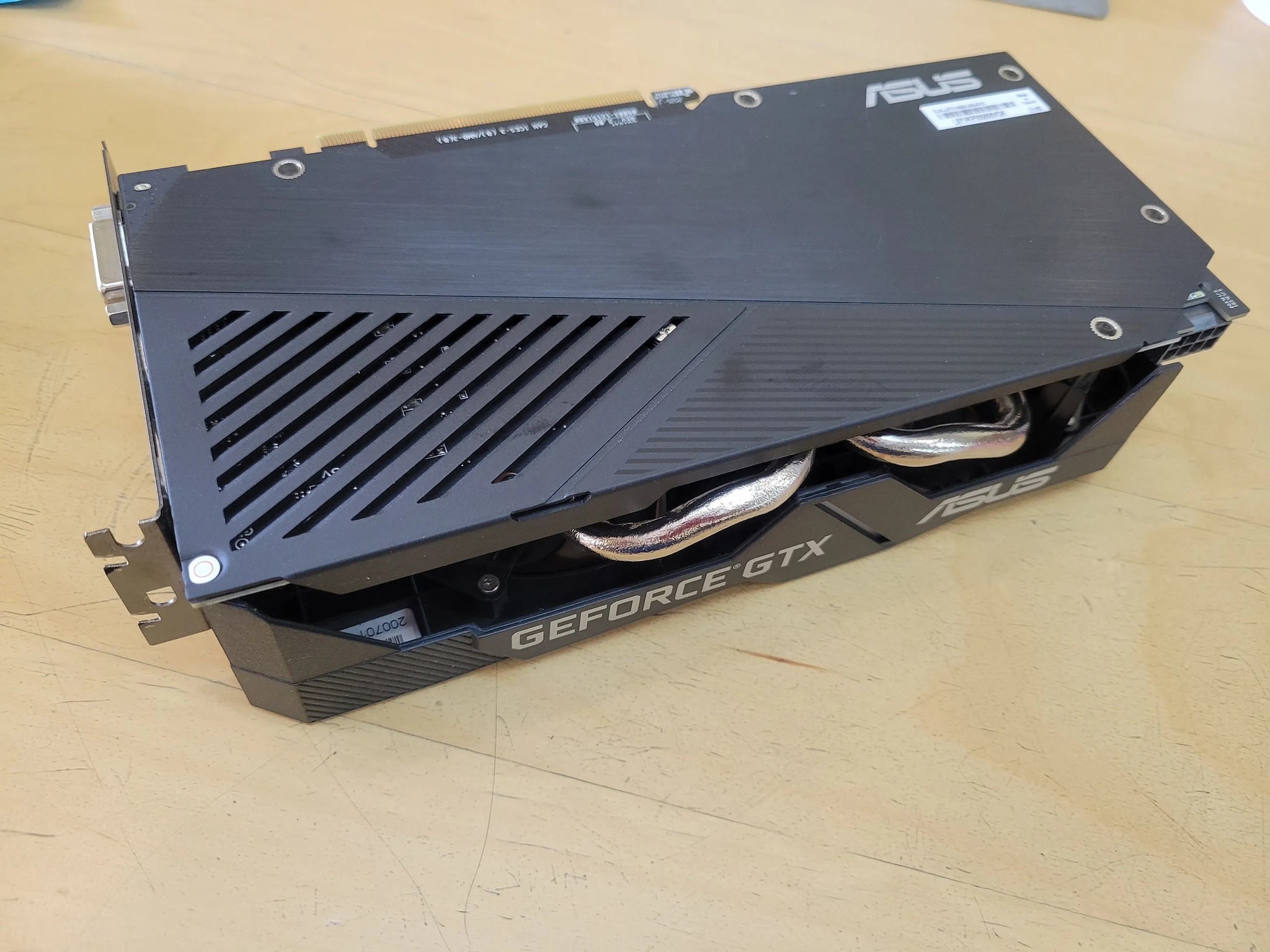 ASUS GeForce GTX 1660 Super (Auto Extreme Dual Edition)