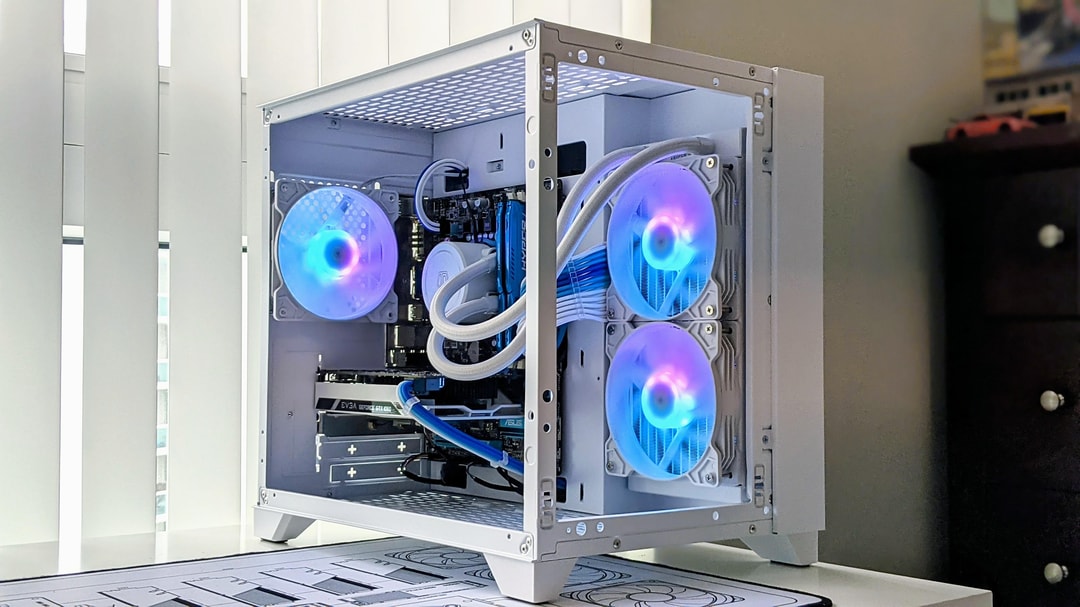 [PLATINUM]✨高性能✨白い光る✨ゲーミングPC✨RTX2080Ti① gk-rtx5060ti-e8gb-white-df-