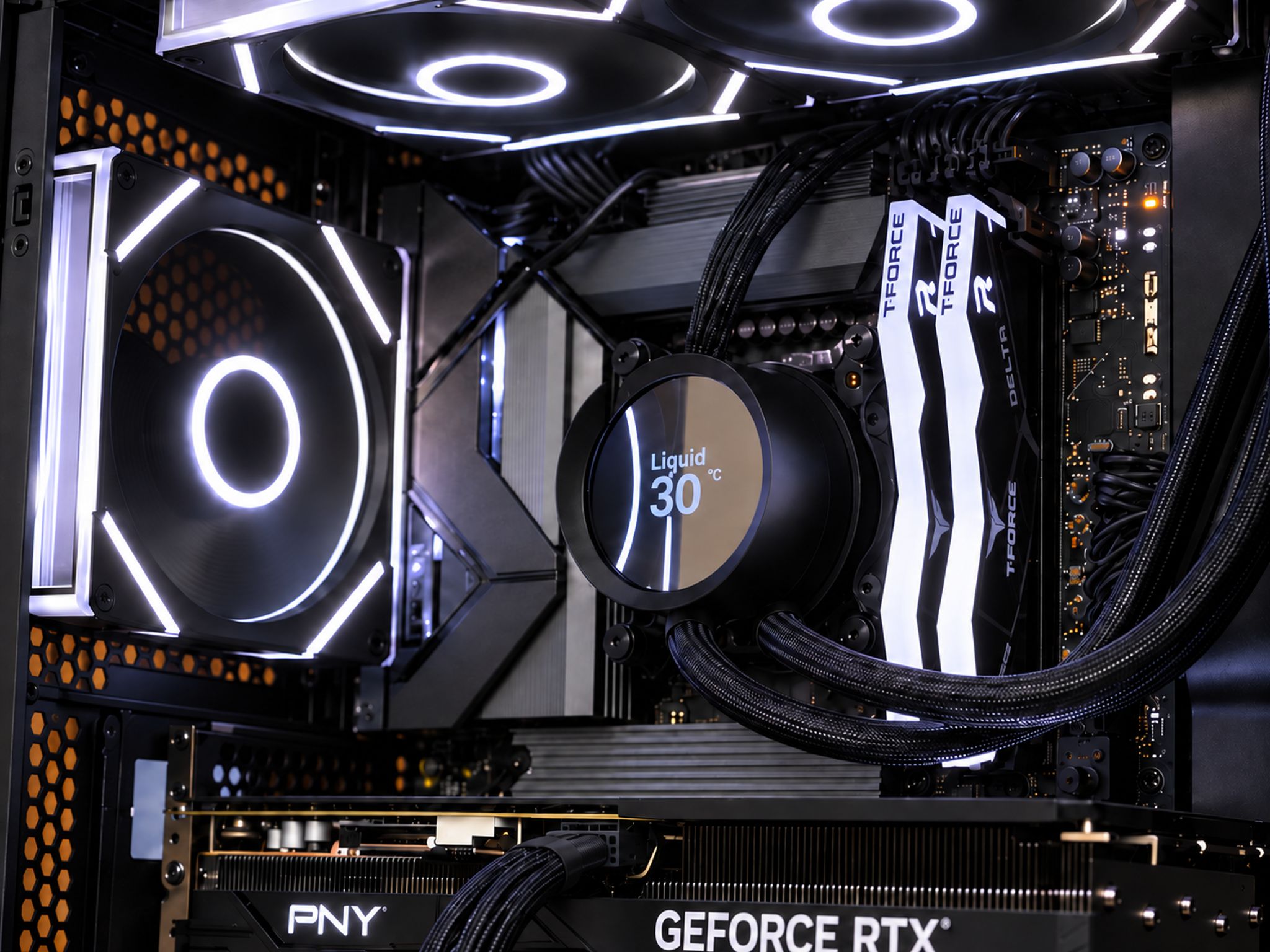 RTX 5070TI |  INTEL 270K Plus | 32GB DDR5 | NVME | WIFI 7 | Windows 11 | LCD | GOLD PSU