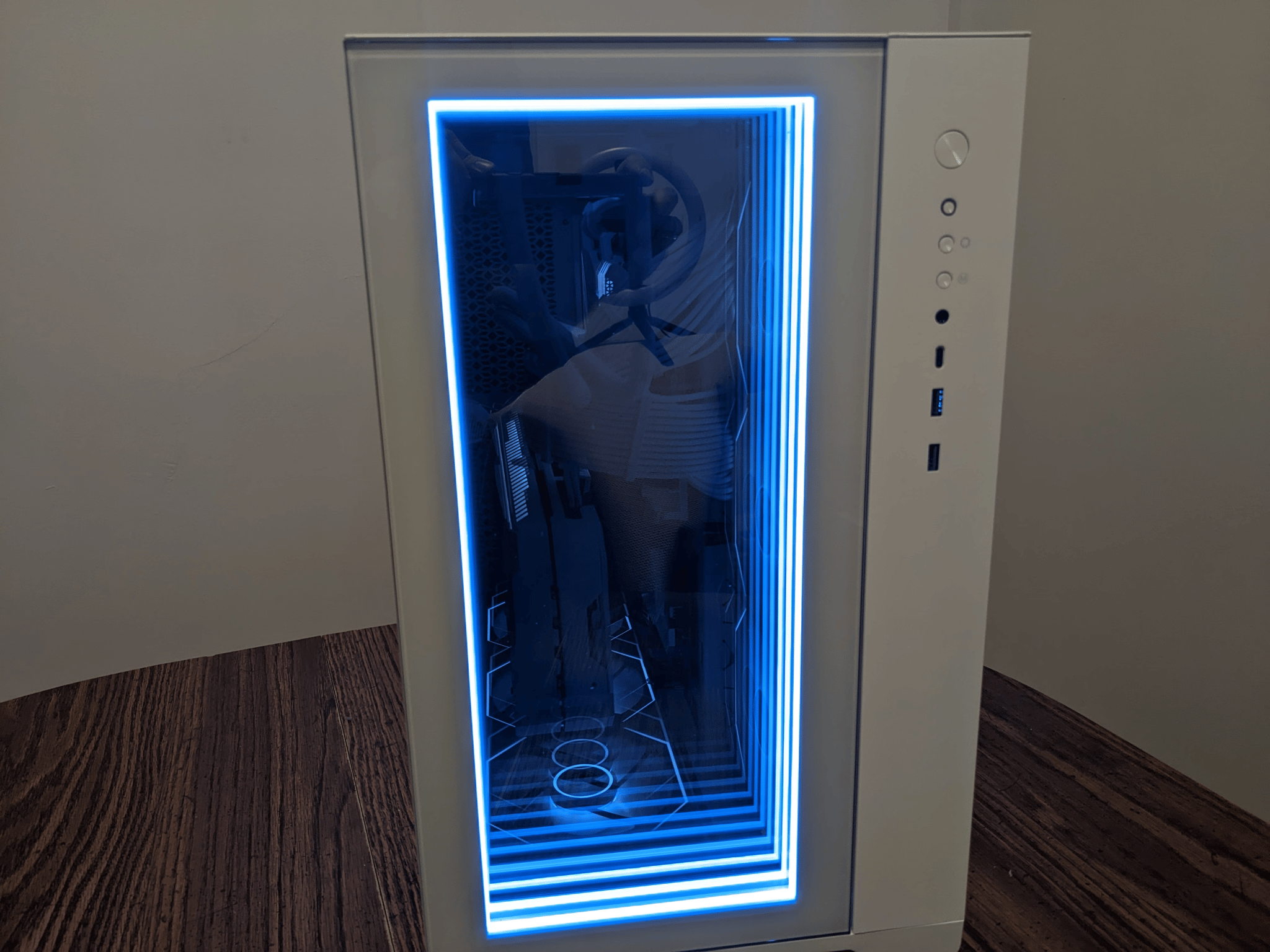 All-White Infinity Mirror Showcase New Gaming PC