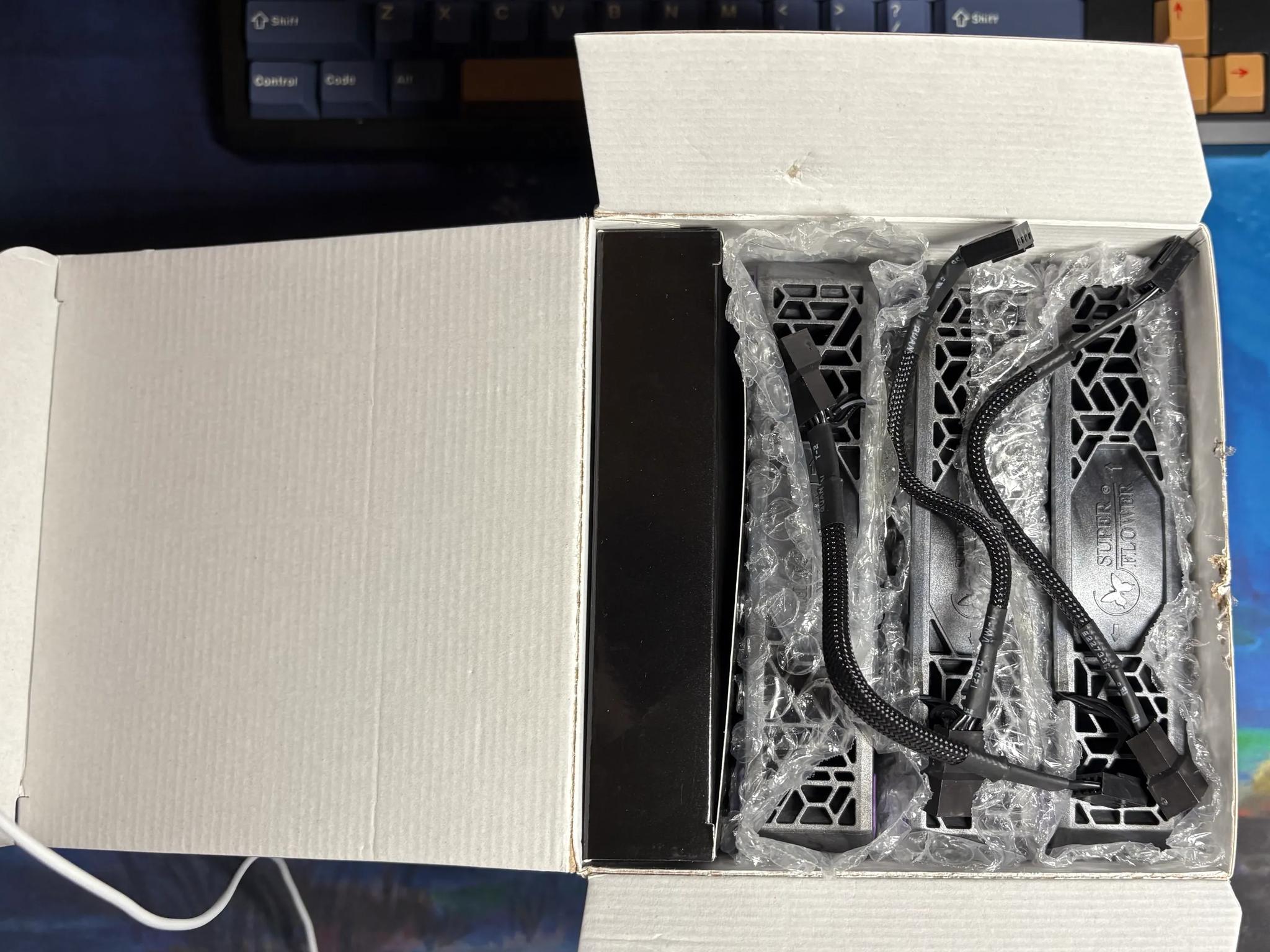 Super Flower MEGACOOL 140mm fan, Triple-Pack, 12-pole motor, PWM, Computer Case Fan, 30mm Depth