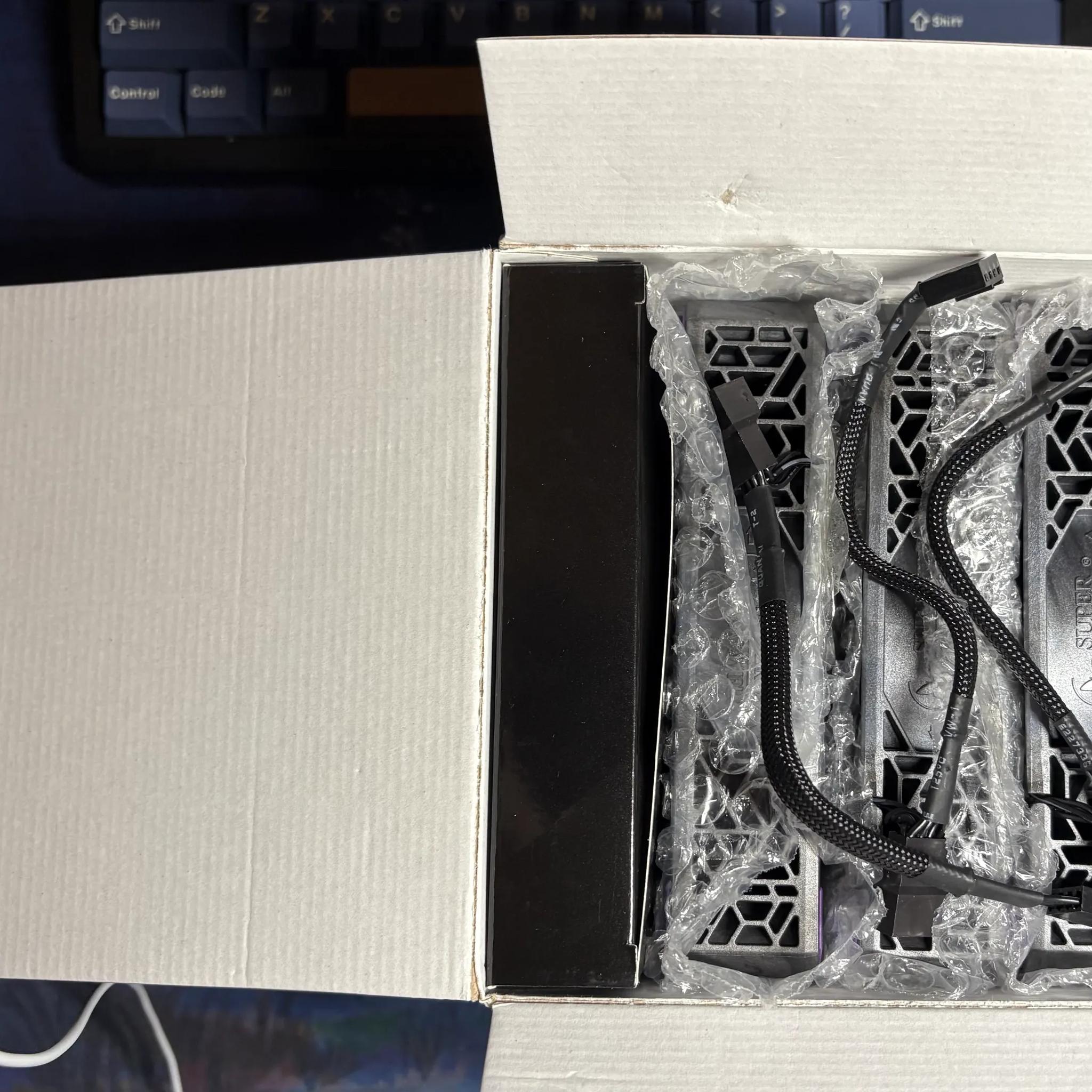 Super Flower MEGACOOL 140mm fan, Triple-Pack, 12-pole motor, PWM, Computer Case Fan, 30mm Depth
