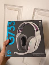 BNIB Logitech G733 Lightspeed Wireless Gaming RGB Headset, White