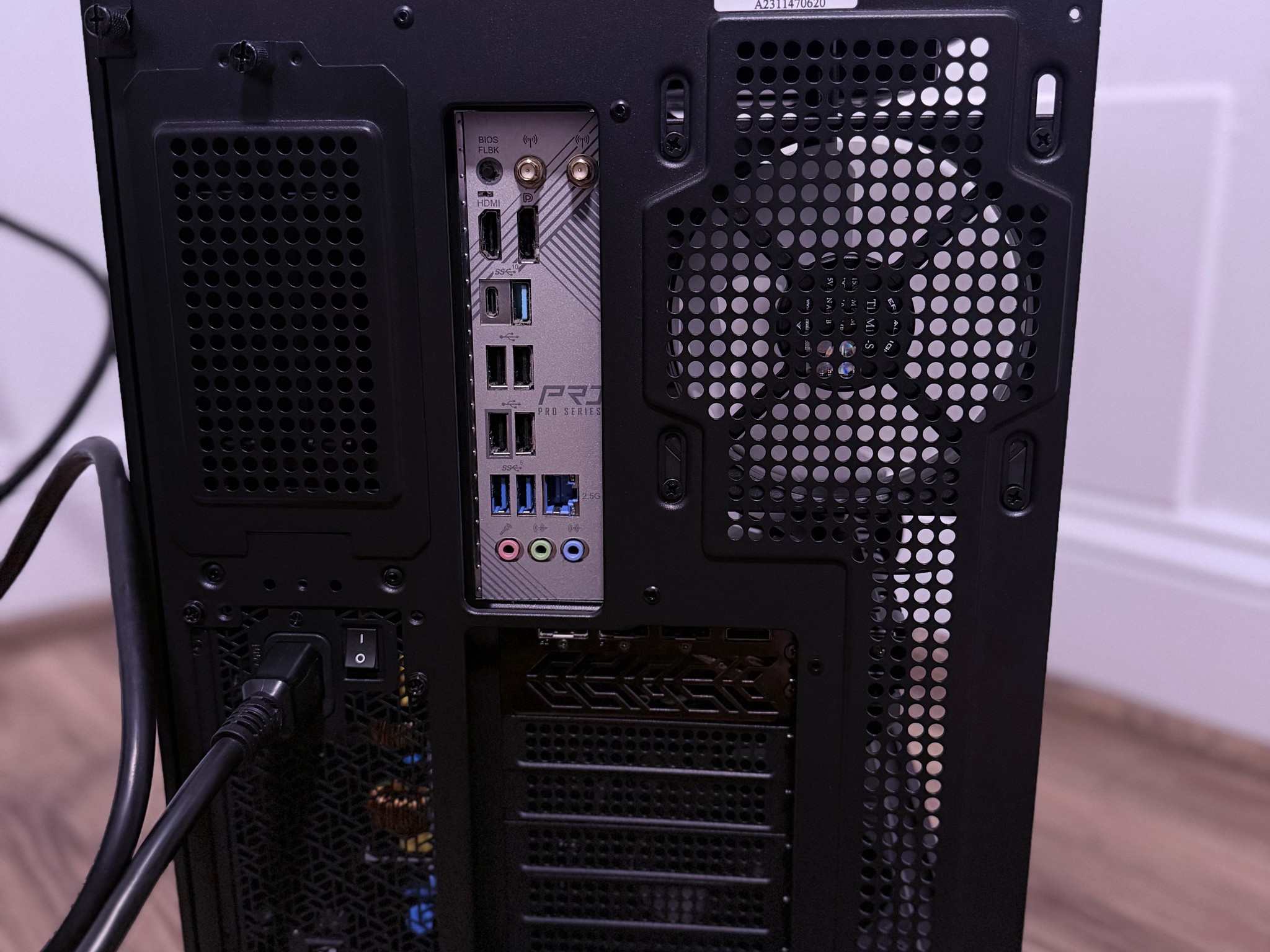 ❄️"Artic Veil"❄️| 4k Gaming | 7900 XTX 24gb| Ryzen 9 7900 | 32GB Ram | 2tb SSD | WiFi