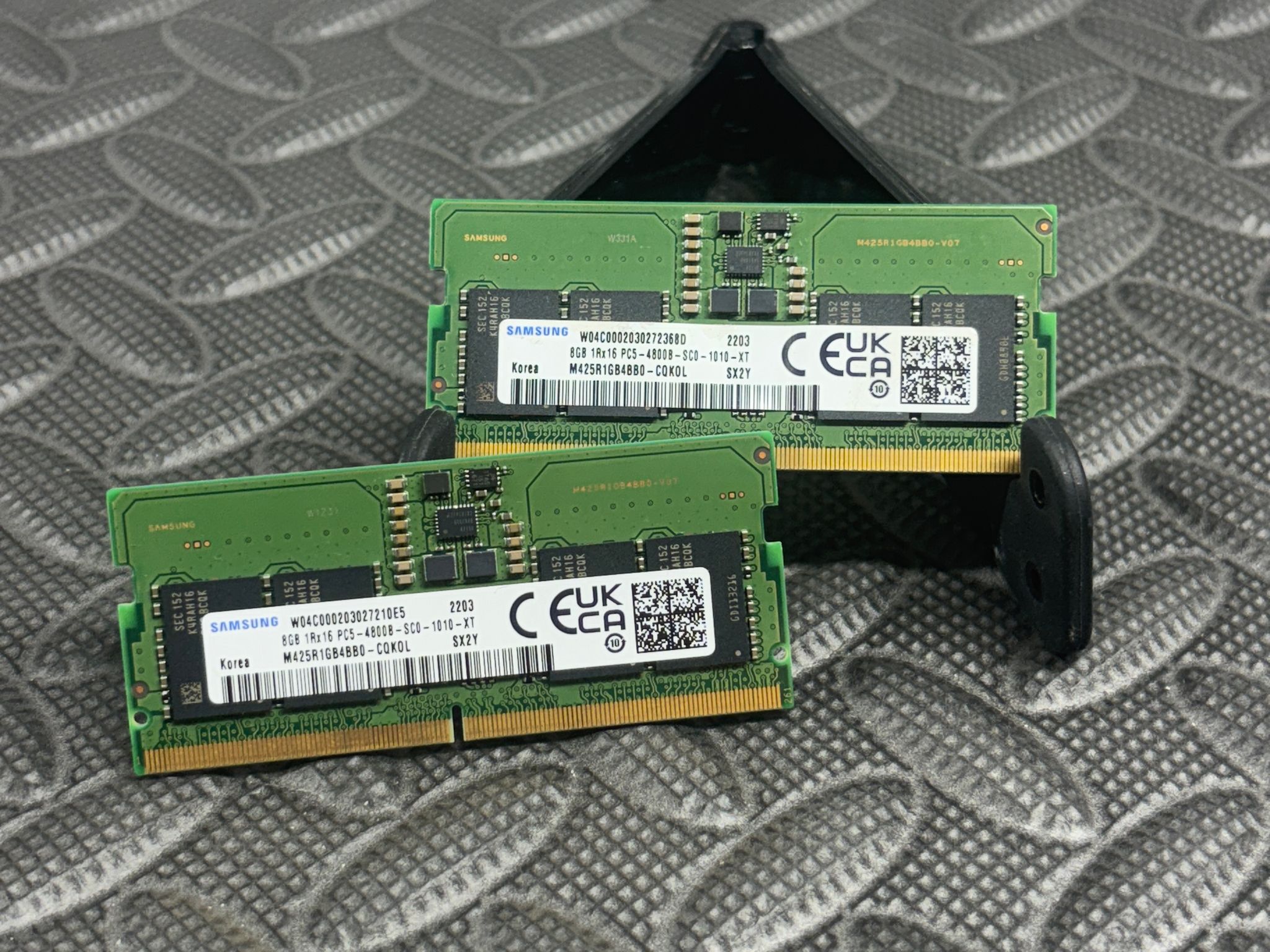 Samsung 16GB (2×8GB) DDR5-4800 PC5-4800B SODIMM Laptop RAM Kit | M425R1GB4BB0-CQK0L