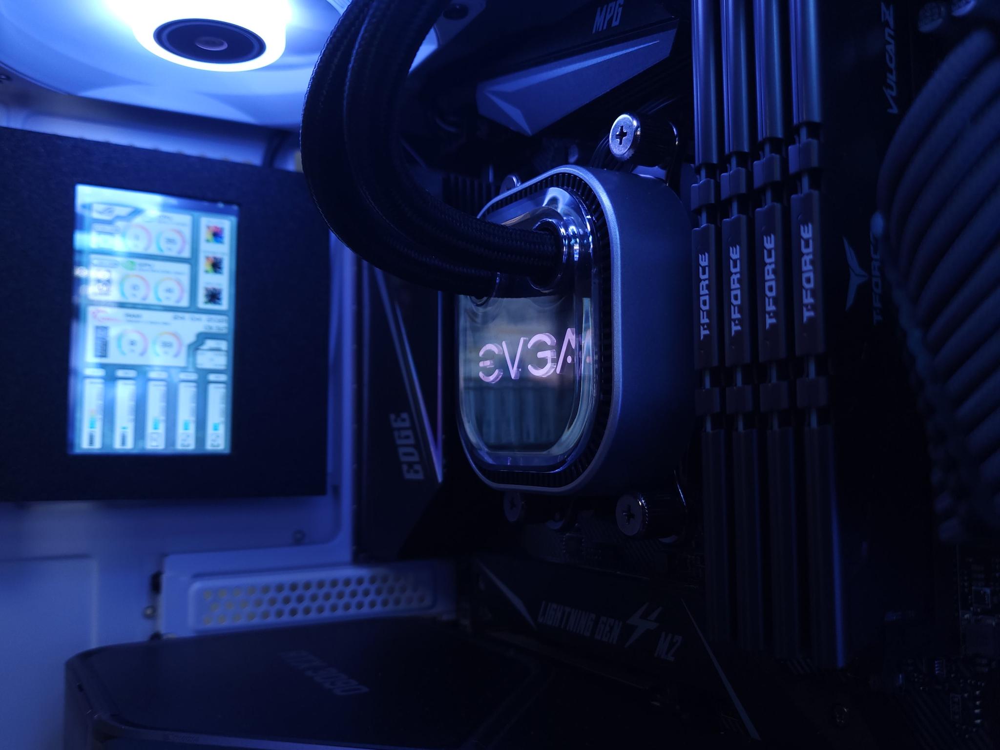 💙🤍RTX 3090 | Ryzen 9 5900X | 32GB 3200MHz | 1TB NVMe Gen 4