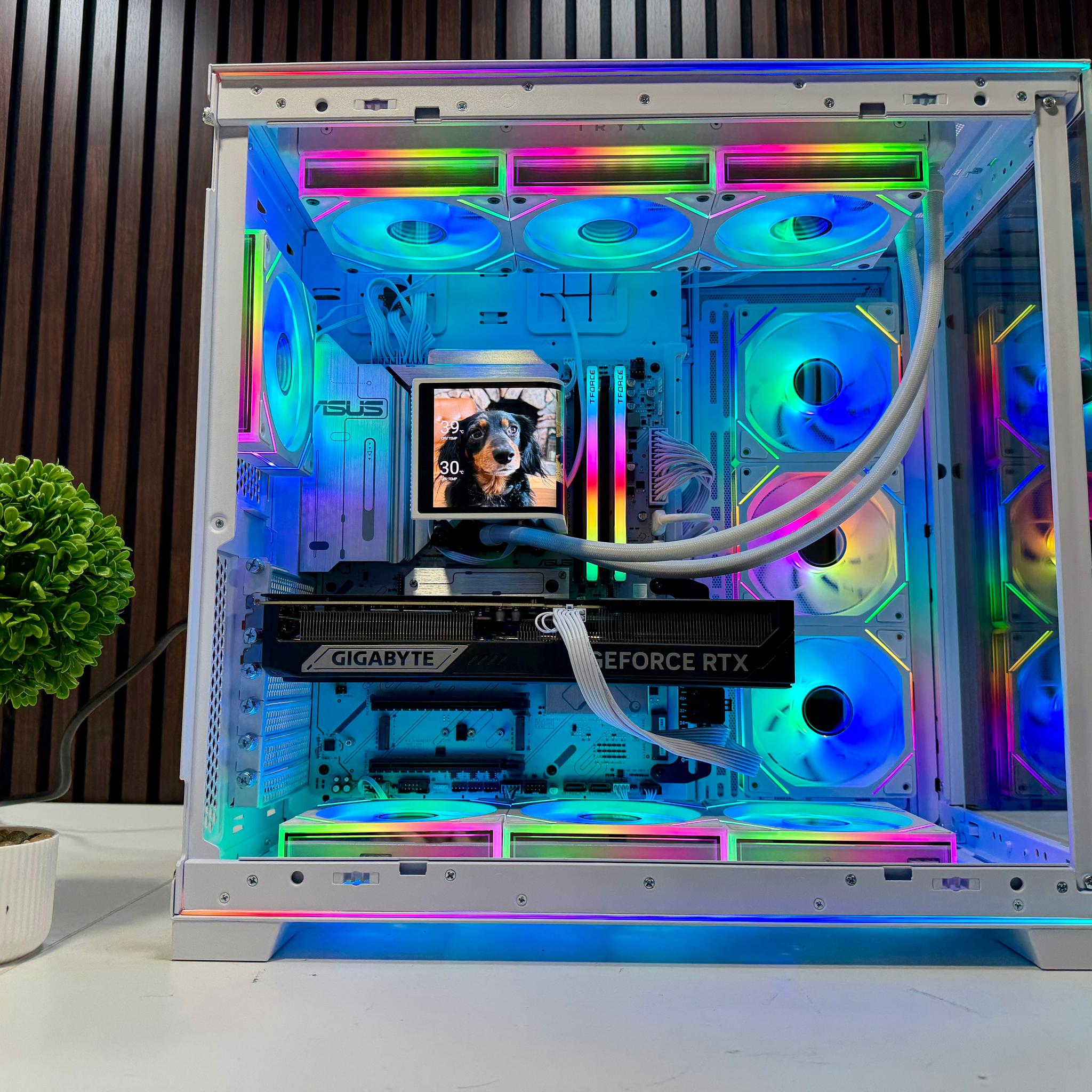 RTX 5070 TI | Ryzen 9800X3D | 64GB DDR5 | 2TB M.2 | 1000 Watt Gold PSU | Tryx LCD AIO