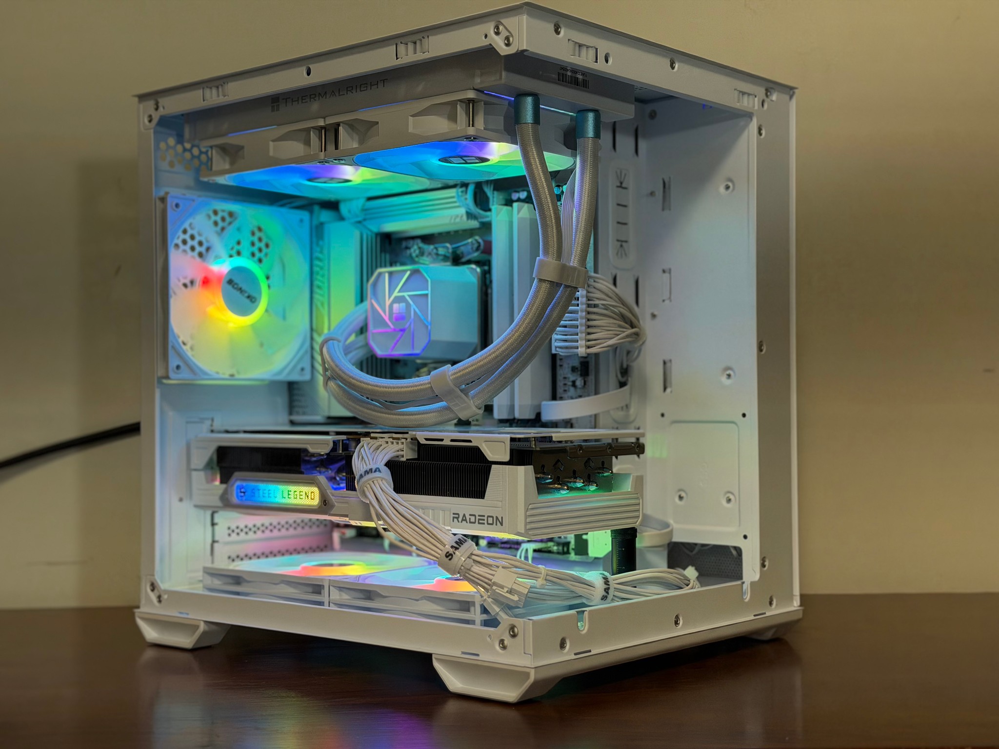 RX 9070 XT | Ryzen 7 7700X | 32GB DDR5-6000 | B650M | 2TB SSD | 750W PSU