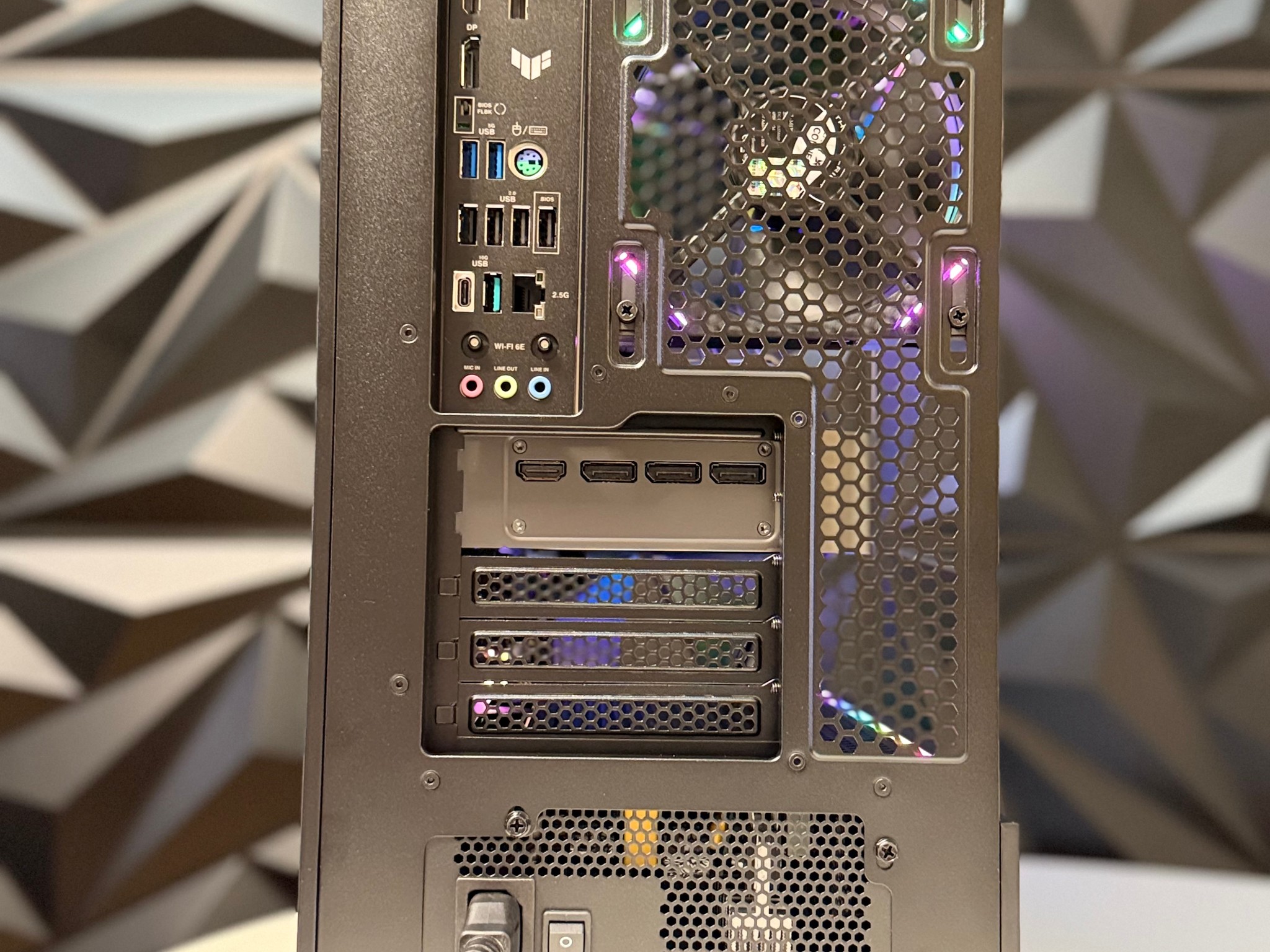 RTX 5080 | R7 9850X3D | 32GB DDR5 CL28 | 2TB NVMe | 850w - High End PC