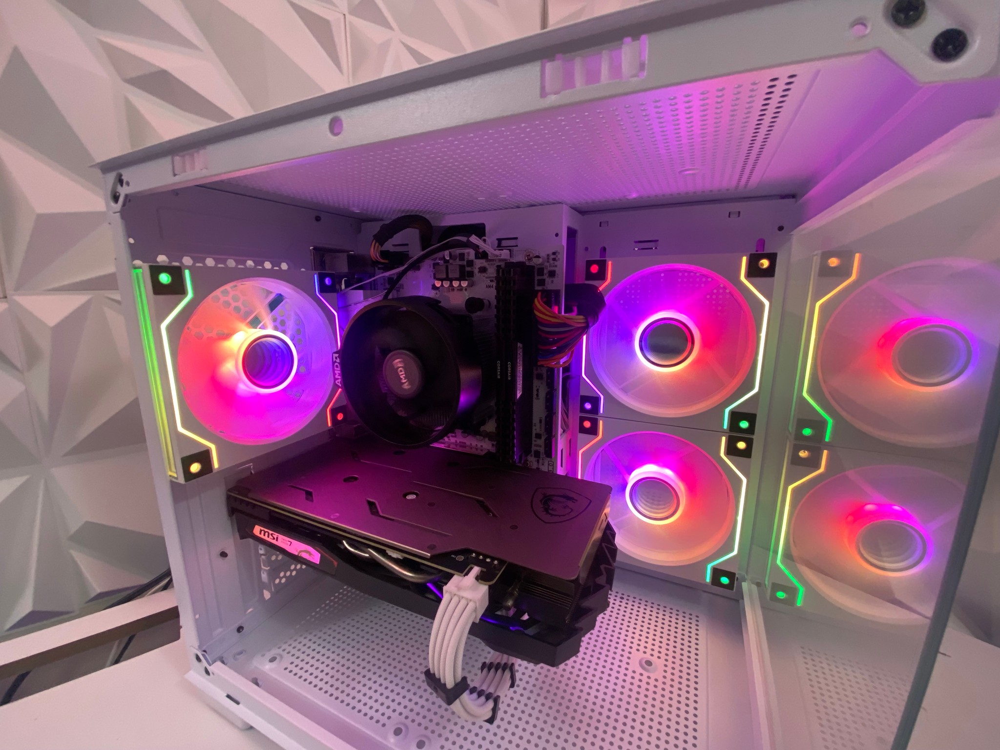 🎅🎅 White Elite Build – Ryzen 5 2600 + GTX 1660 Ti 6GB | 1080p High FPS Ready