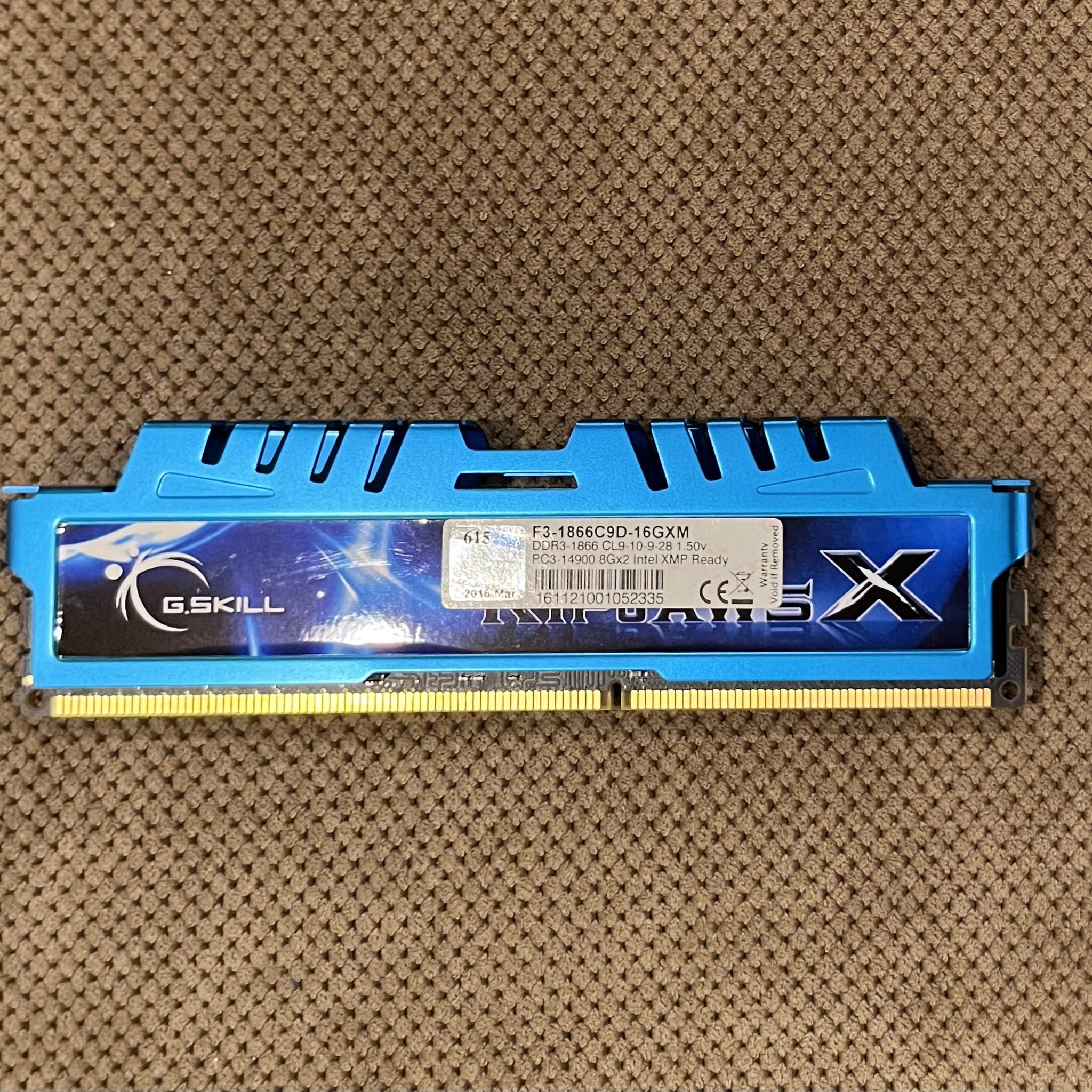 4x 8GB G.Skill Ripjaws X DDR3-1866 RAM