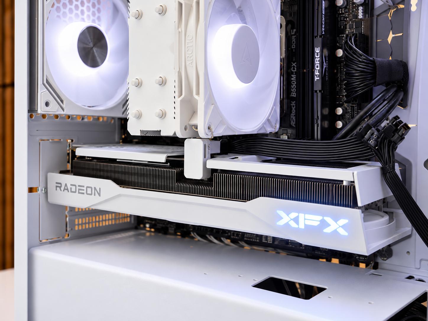 Whiteout v1 Gaming PC | 9060XT 16GB💻| DDR5| 16GB RAM | WiFi/BT | Windows 11 | 1TB