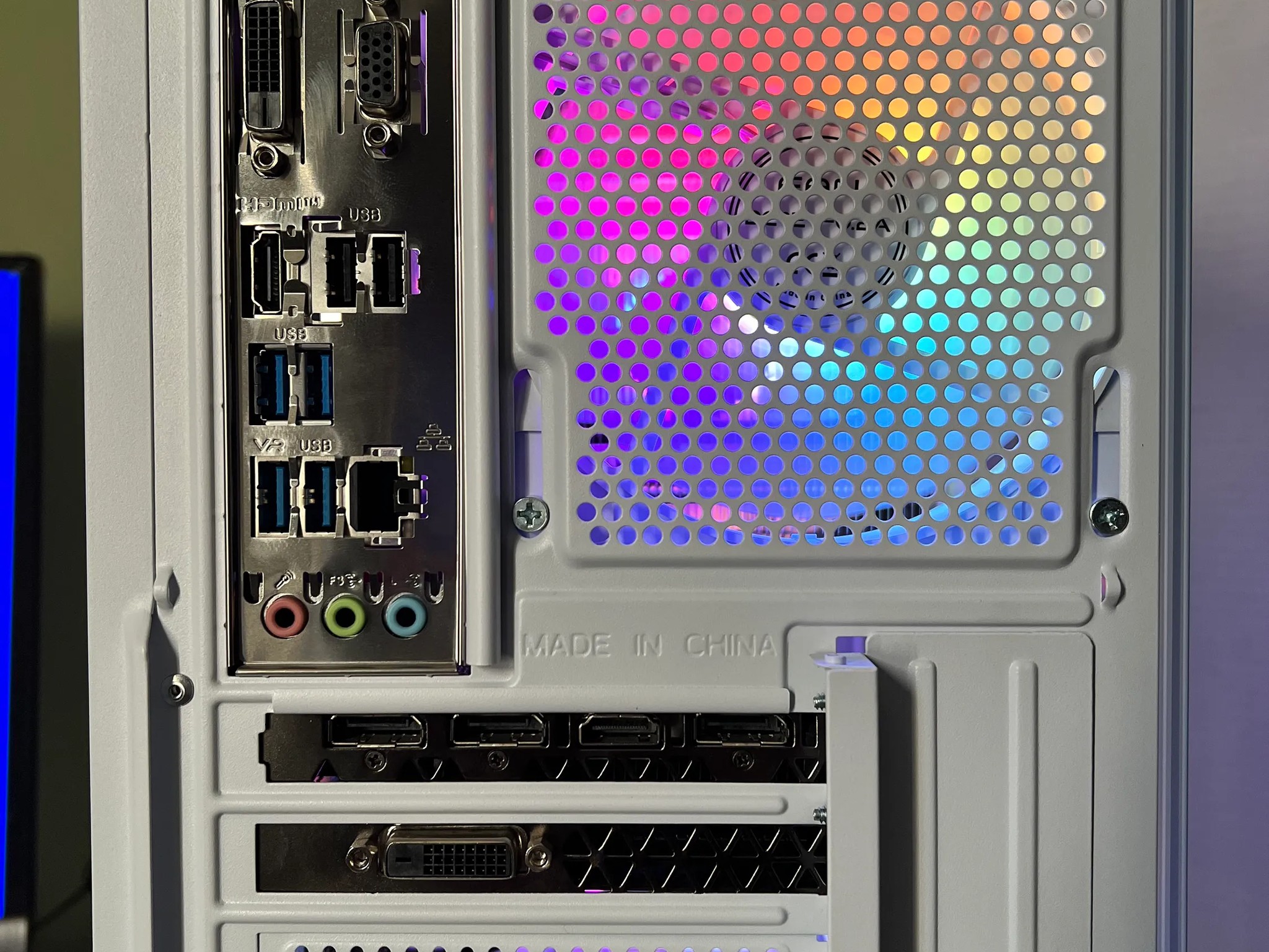 ☃️ INSANE VALUE ☃️ | White RGB Gaming PC (Ryzen 5 5500, GTX 1080, 16GB RAM, 1TB NVME, WIFI)