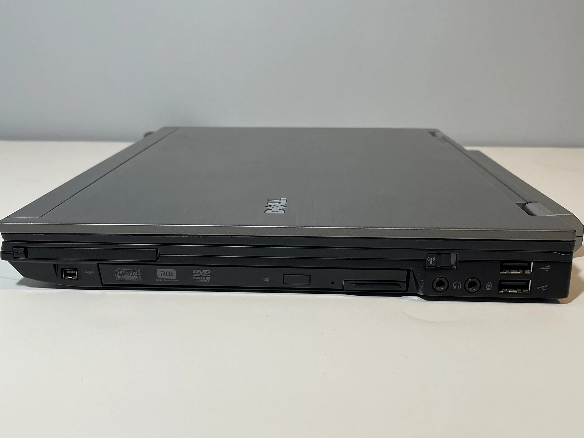 Dell Latitude E6410 14in Laptop Computer Intel i7-640 4GB Ram 128GB SSD WIFI BT WIN10 #1