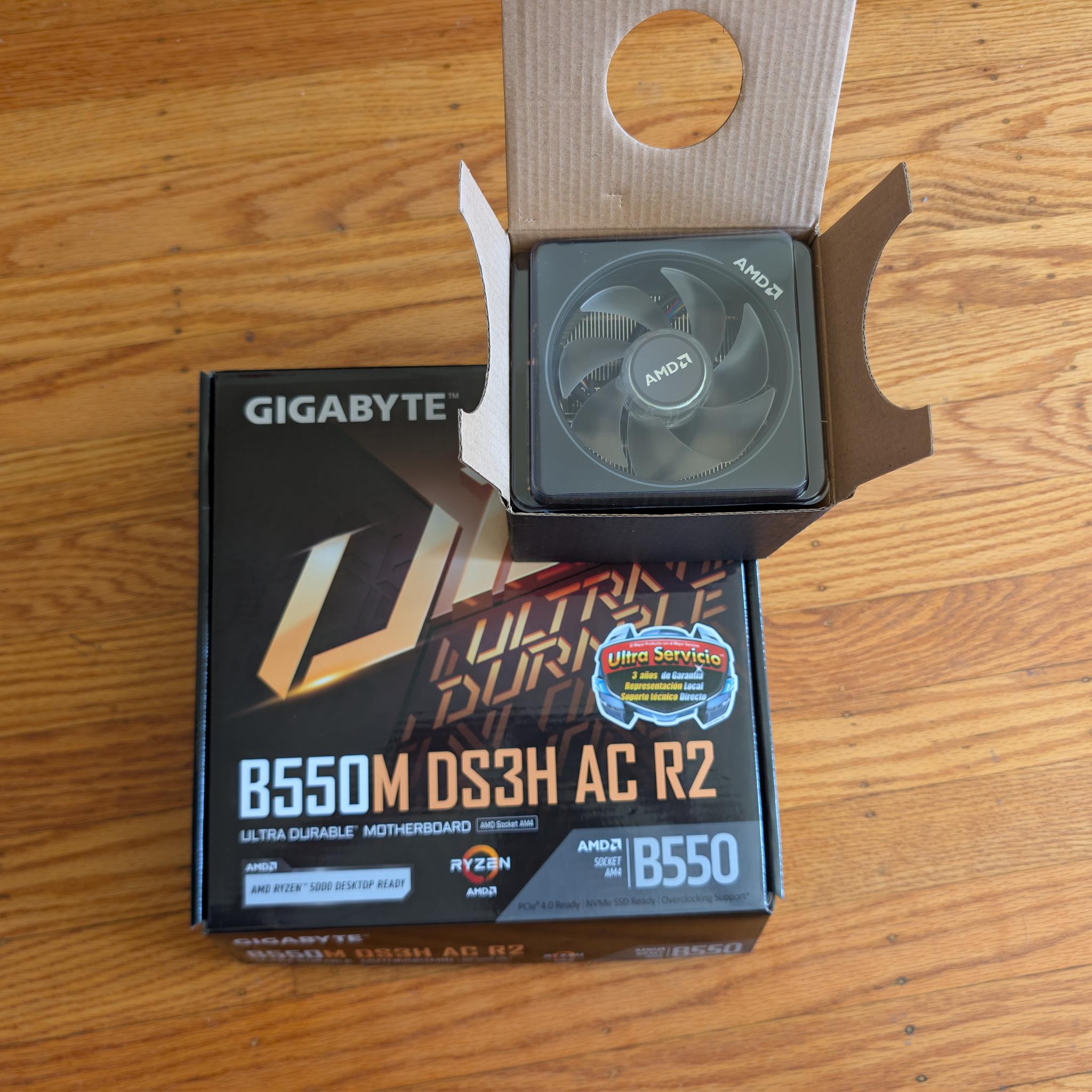 [BNIB]Gigabyte B550M DS3H AC R2 mATX Motherboard + AMD Wraith Prism RGB Cooler Bundle