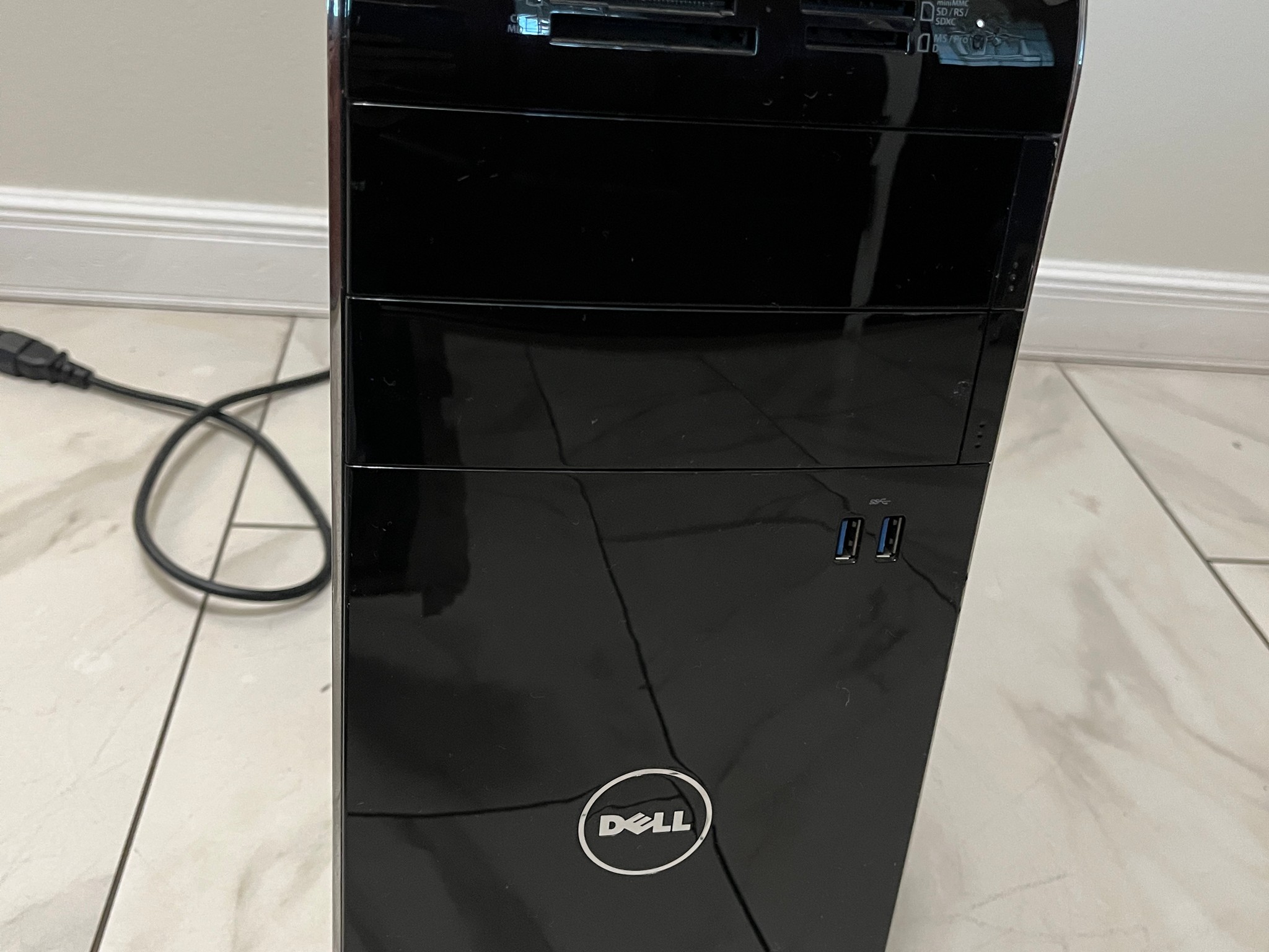NVIDIA RTX 2060, Intel i7-6700, 16GB RAM, 750 GB Storage - Dell Gaming PC w/Wi-Fi, BT