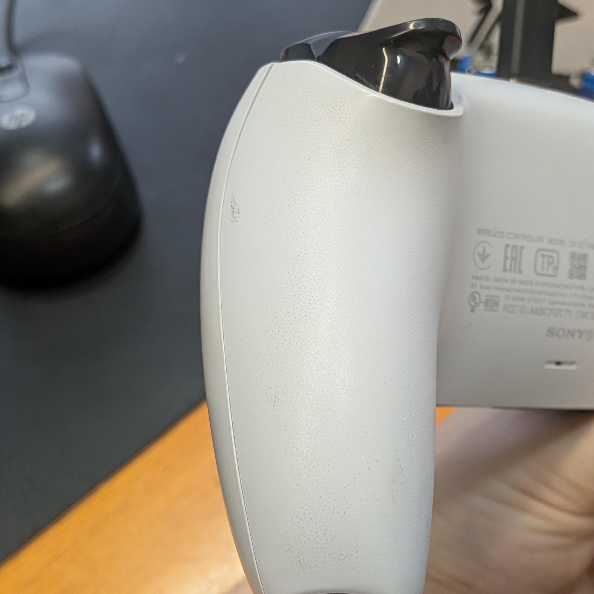 Ksilver J13+ TMR Upgraded White PS5 Dualsense Cosmetic Grade B
