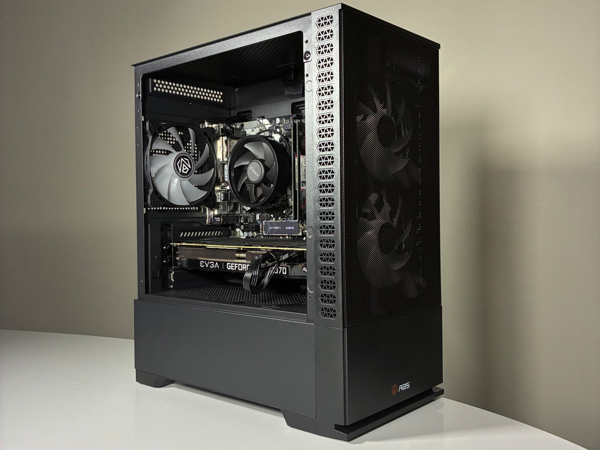 EVGA RTX 2070 Super | Ryzen 5 3600 | 16 GB RAM | 512 GB SSD