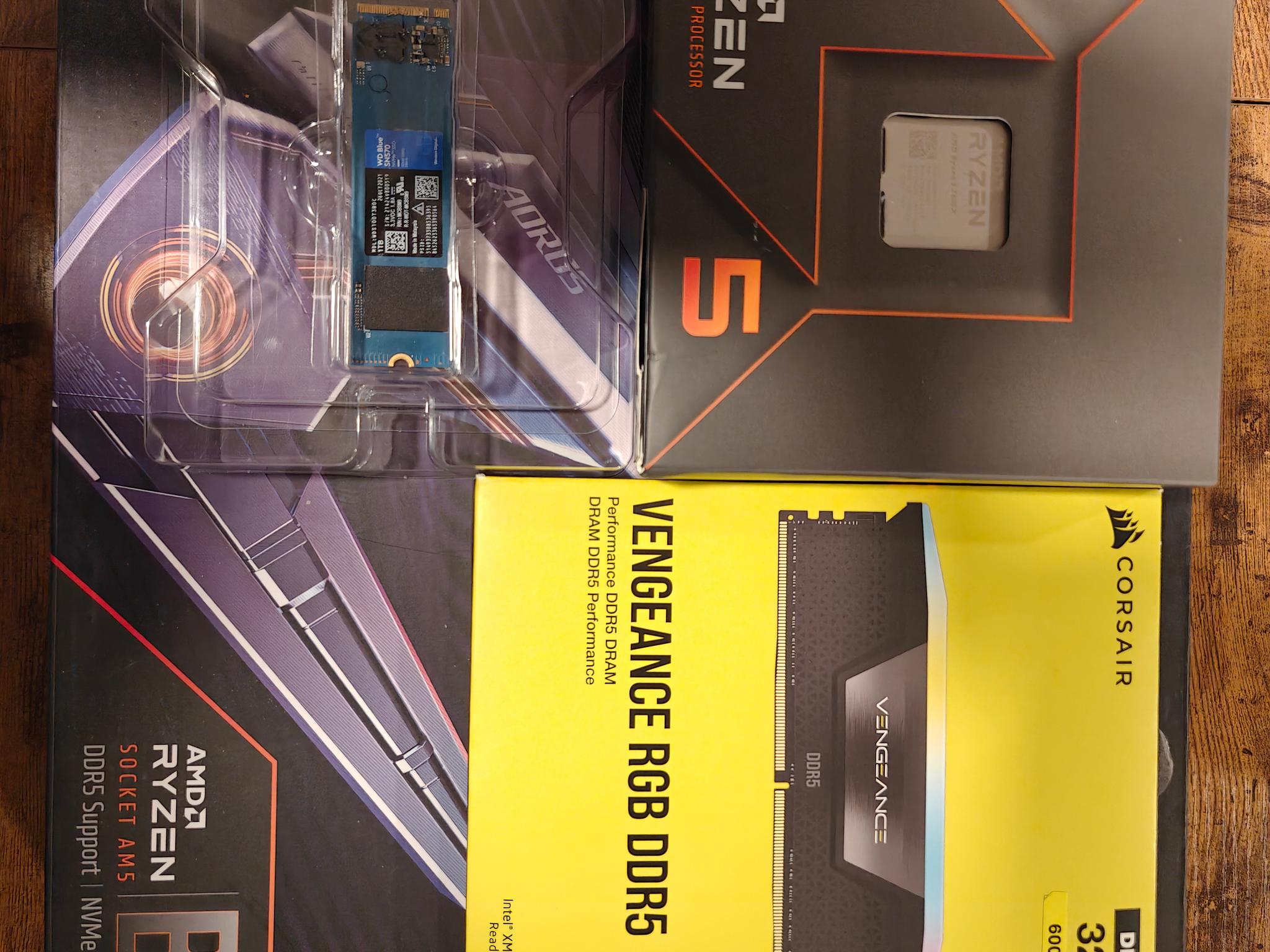 Ryzen 7600X / 32GB RGB