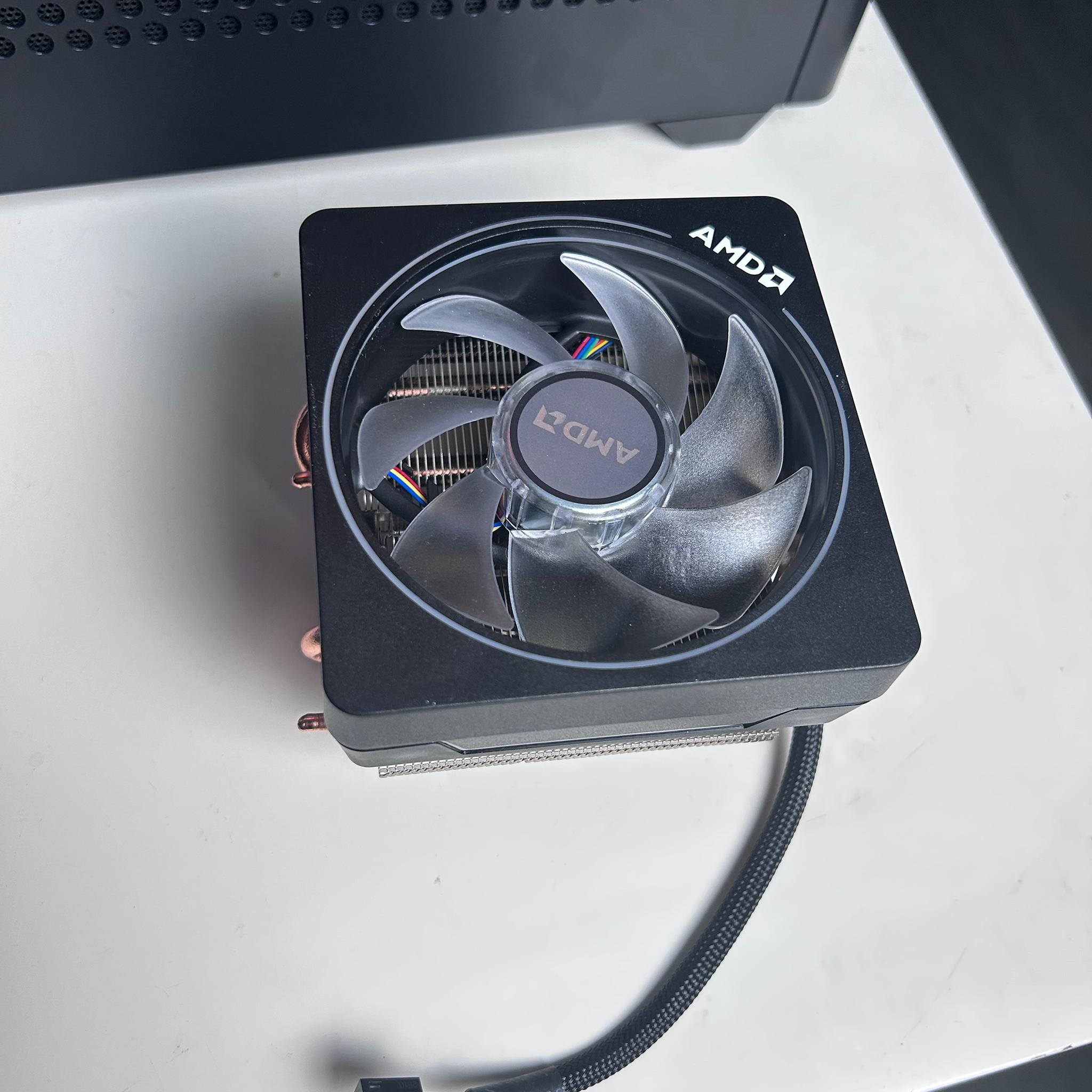 AMD Wraith Prism LED RGB Cooler Fan 
