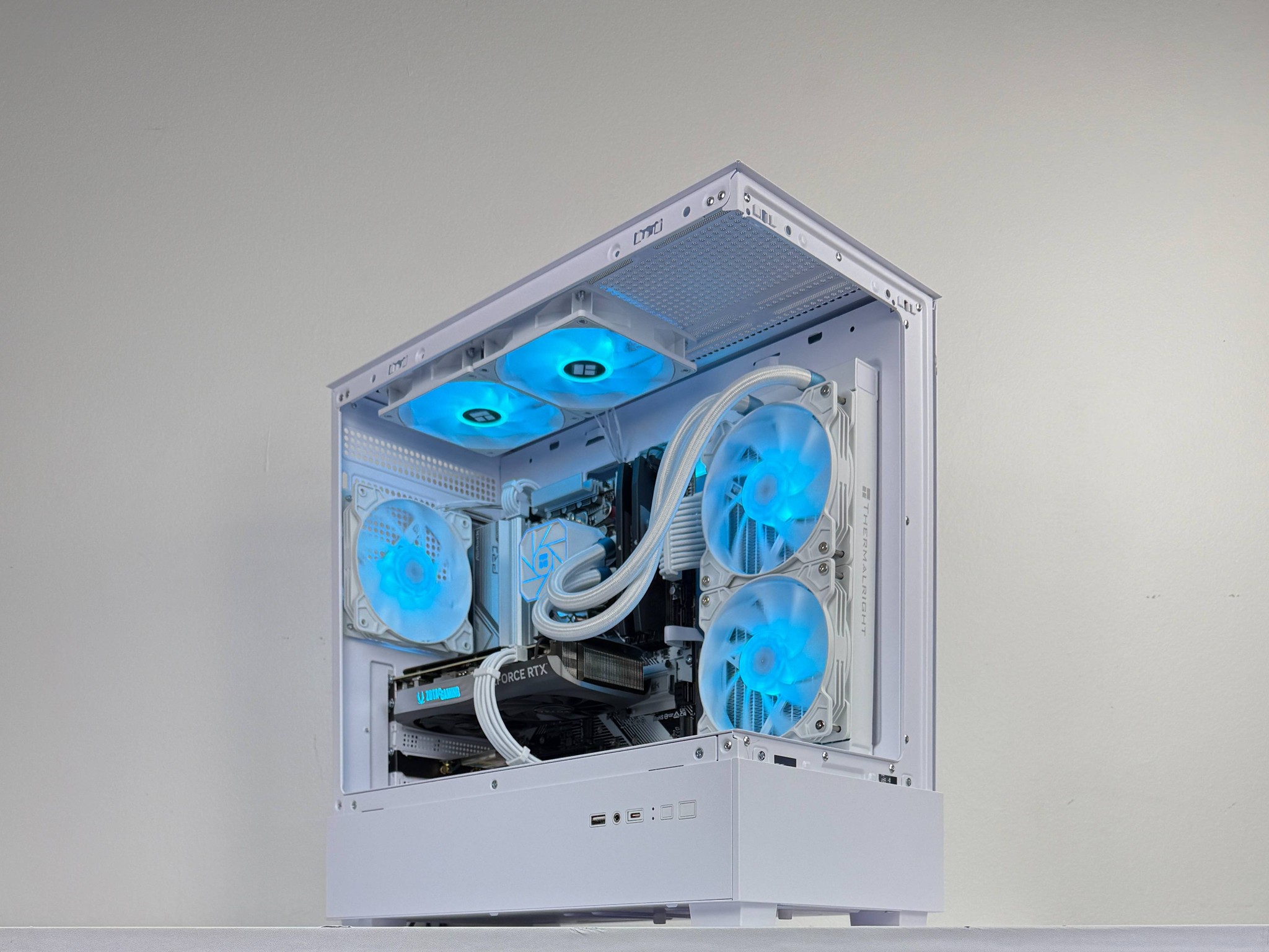 ❄️Snowdrift❄️  | 1440p Gaming PC | Ryzen 7 7700X | Zotac RTX 4070 | 32GB DDR5 6000MHz