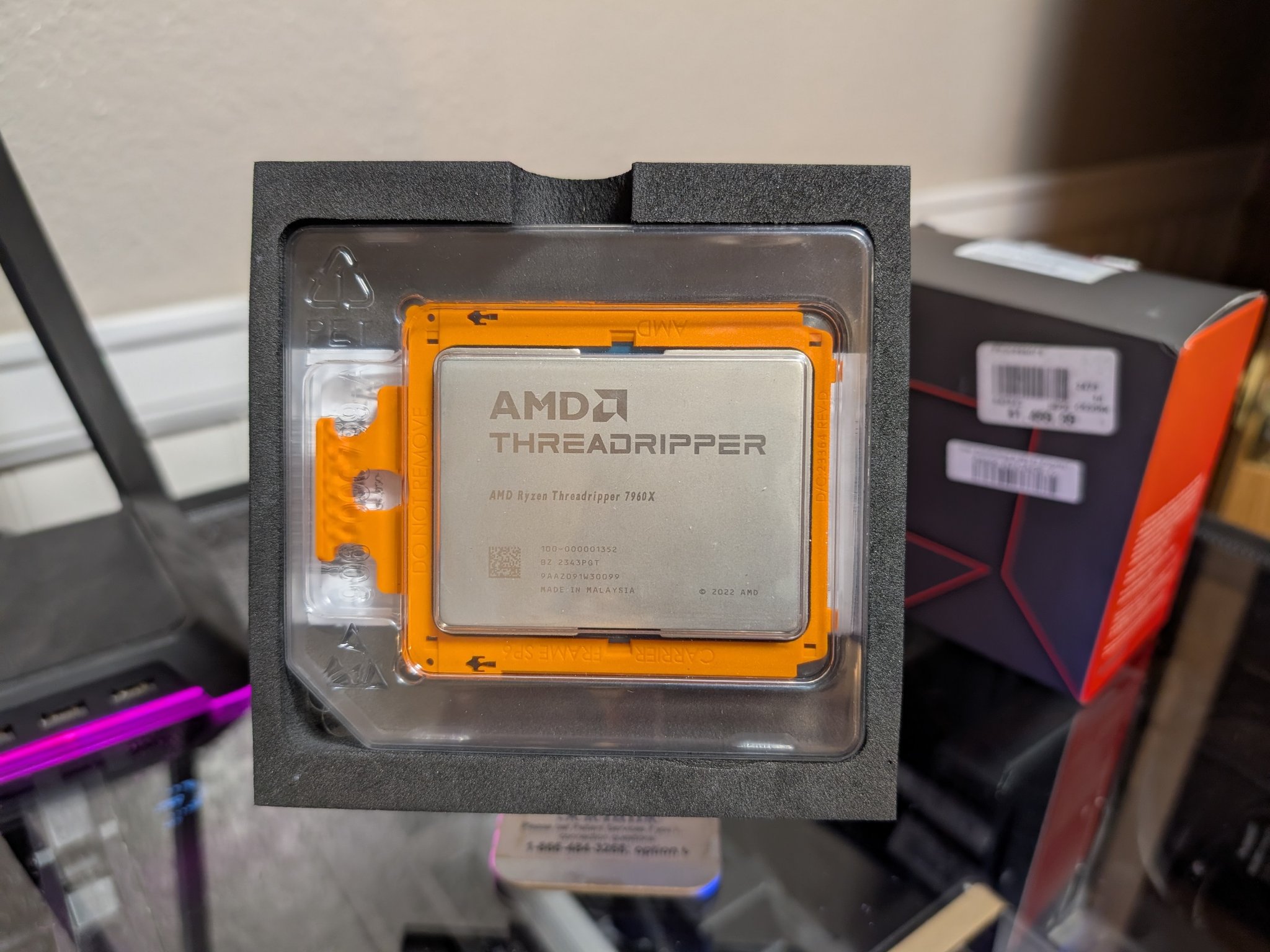 AMD Threadripper 7960X TRx50 Zen 4 24 Cores 48 Threads