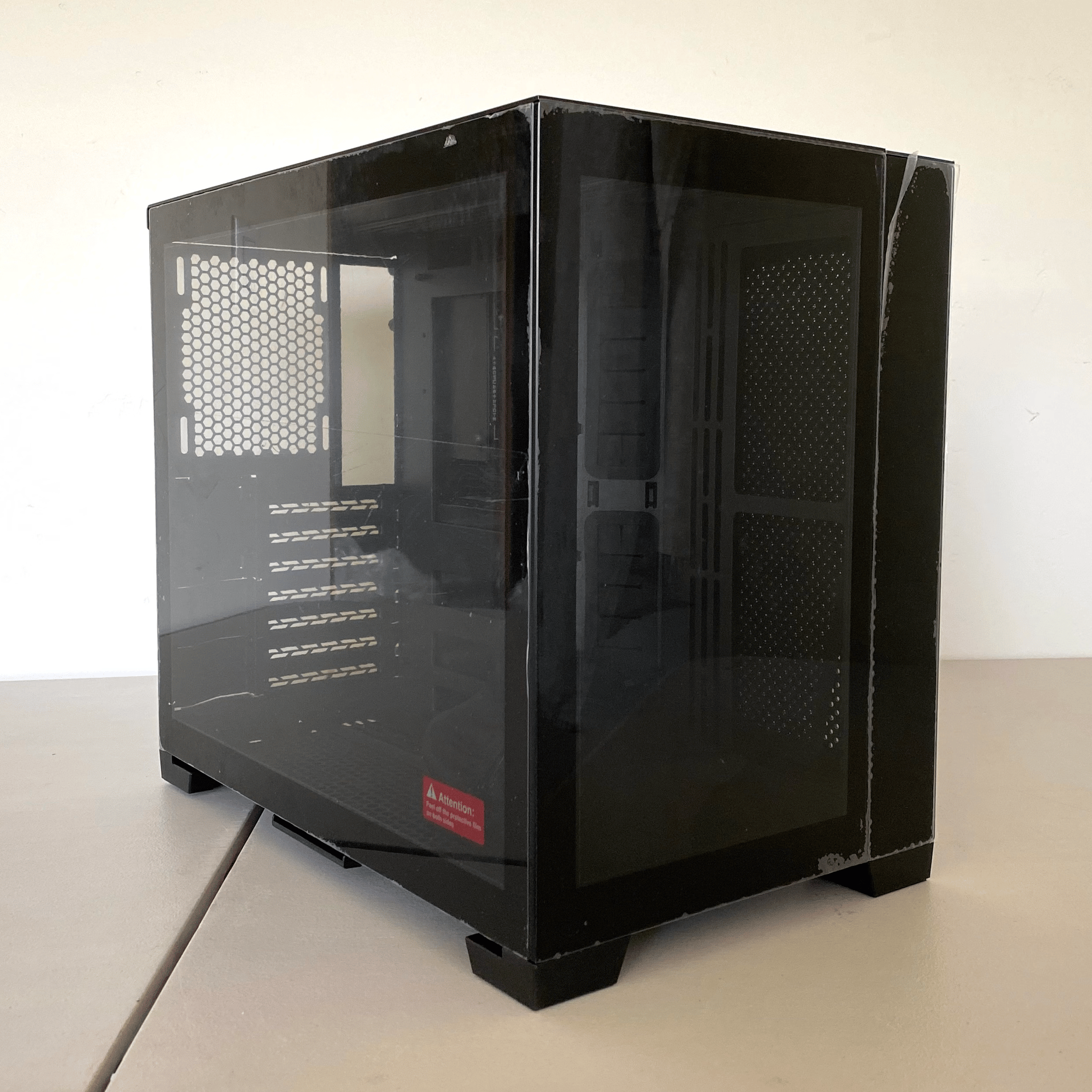 (NEW) LIAN LI O11D MINI-X Black With SP750 (750W) SFX PSU