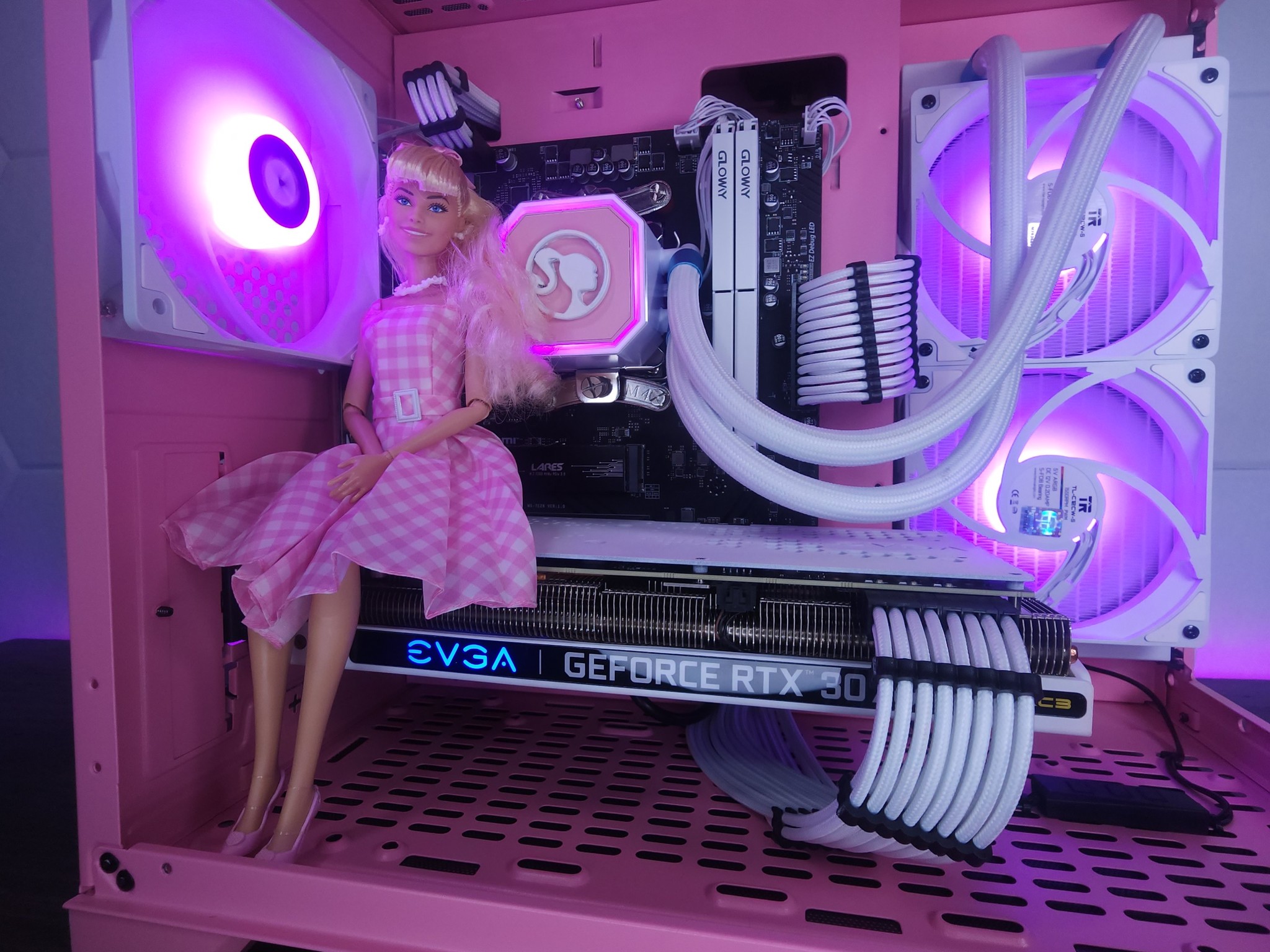 💗💗RTX 3070 // Ryzen 5 7600X // 16GB 5200MHz // 1TB NVMe Gen 3