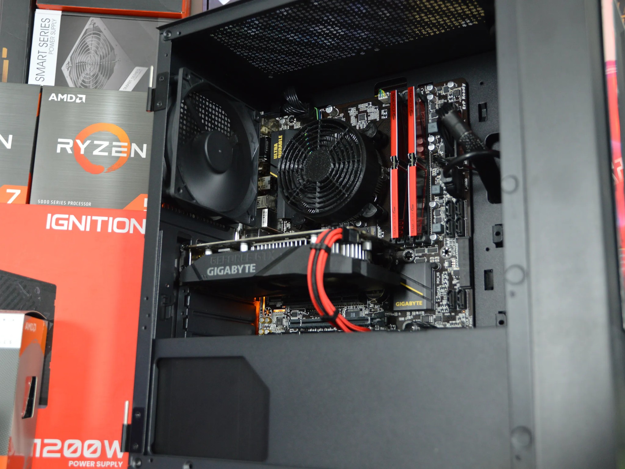 🩸🩸| GTX 1650 SUPER 4GB | INTEL i5-6500 | 16GB DDR4 RAM | 512GB NVME SSD | Blood Oath |