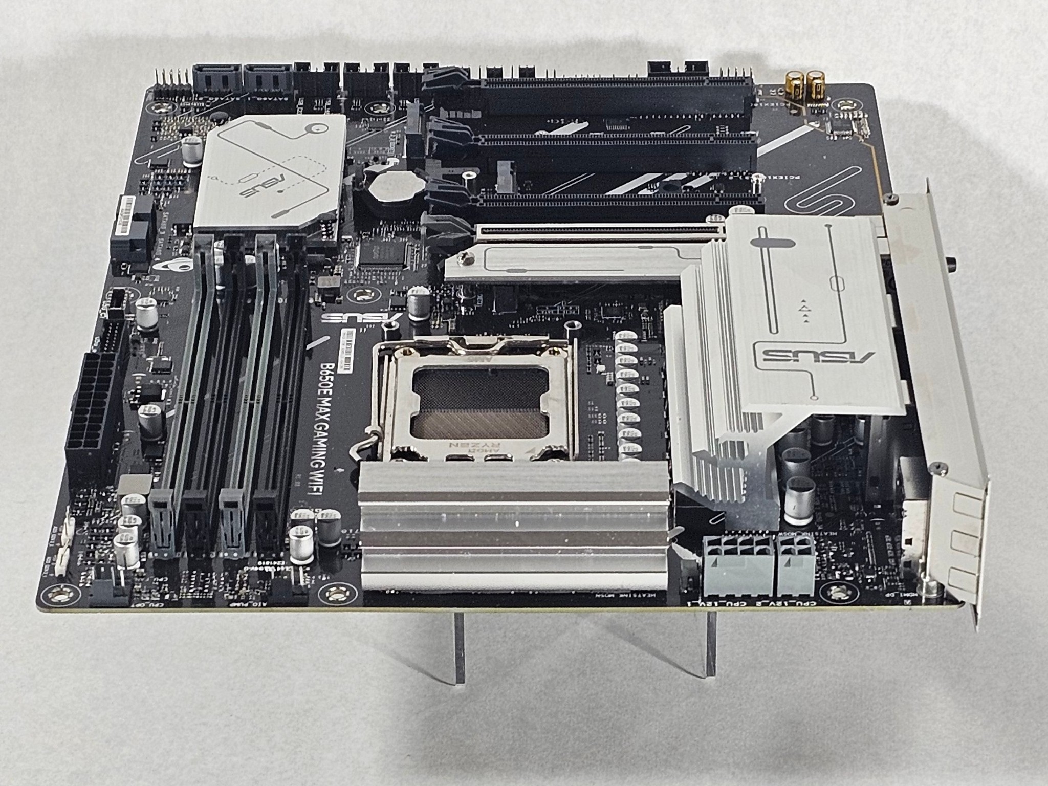 ASUS B650E MAX Gaming WIFI AM5 DDR5 ATX Motherboard