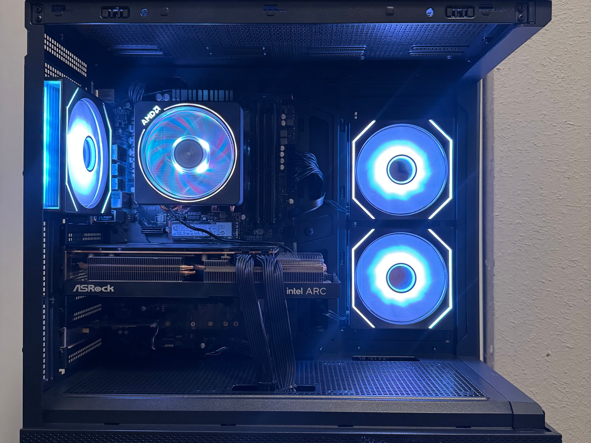 Ryzen 7 2700x | Arc A750| 16GB RAM | NVME SSD | WIFI