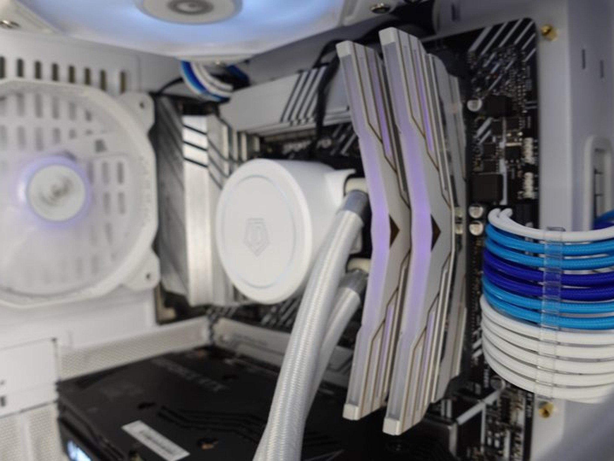 FrostFlow i7 11700kf 3060ti