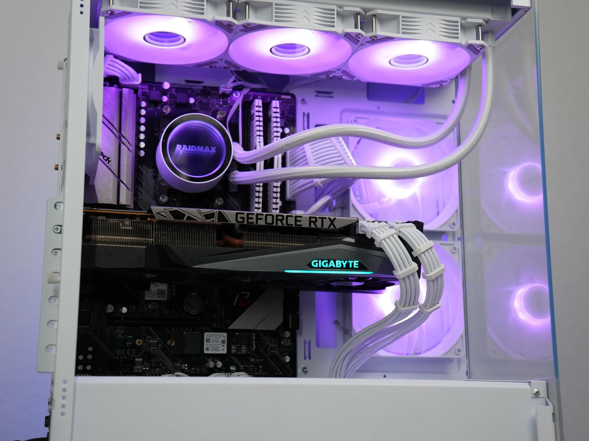 Gaming PC | RTX 3080 | RYZEN 9 3900 | 16GB RAM | 1TB SSD | WINDOWS 11 |