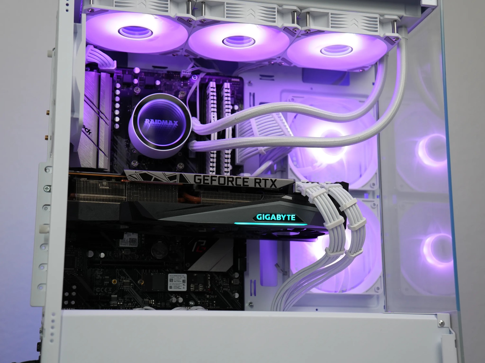 Gaming PC | RTX 3080 | RYZEN 9 3900 | 16GB RAM | 1TB SSD | WINDOWS 11 |