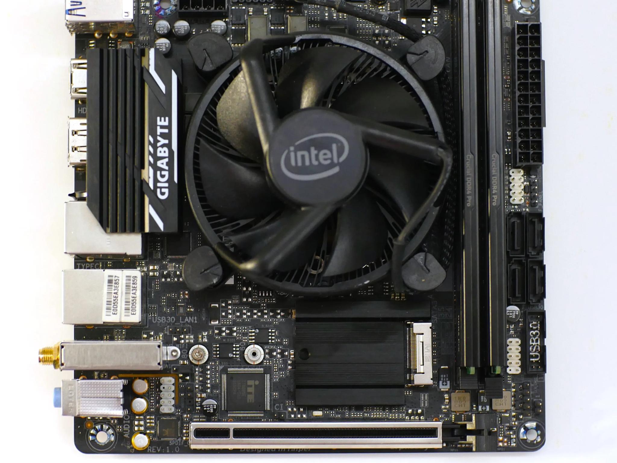 Gigabyte Z370n ITX WIFI Motherboard | I5 9400f | 32GB DDR4 crucial 3200MHz | one RAM slot is bad
