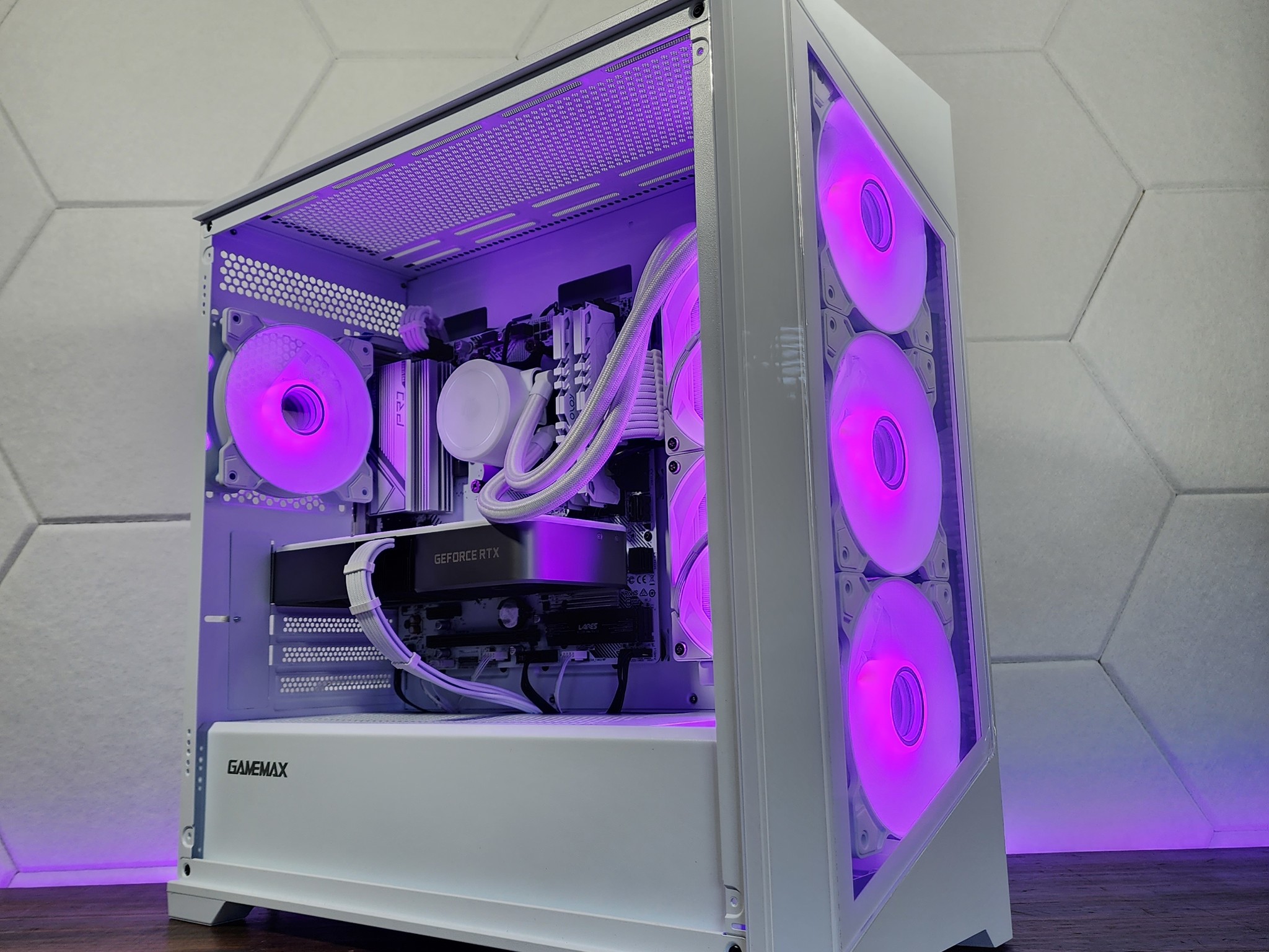 💜🤍RTX 3070 | Ryzen 7 5700X | 16GB 3200MHz | 1TB M.2 NVMe
