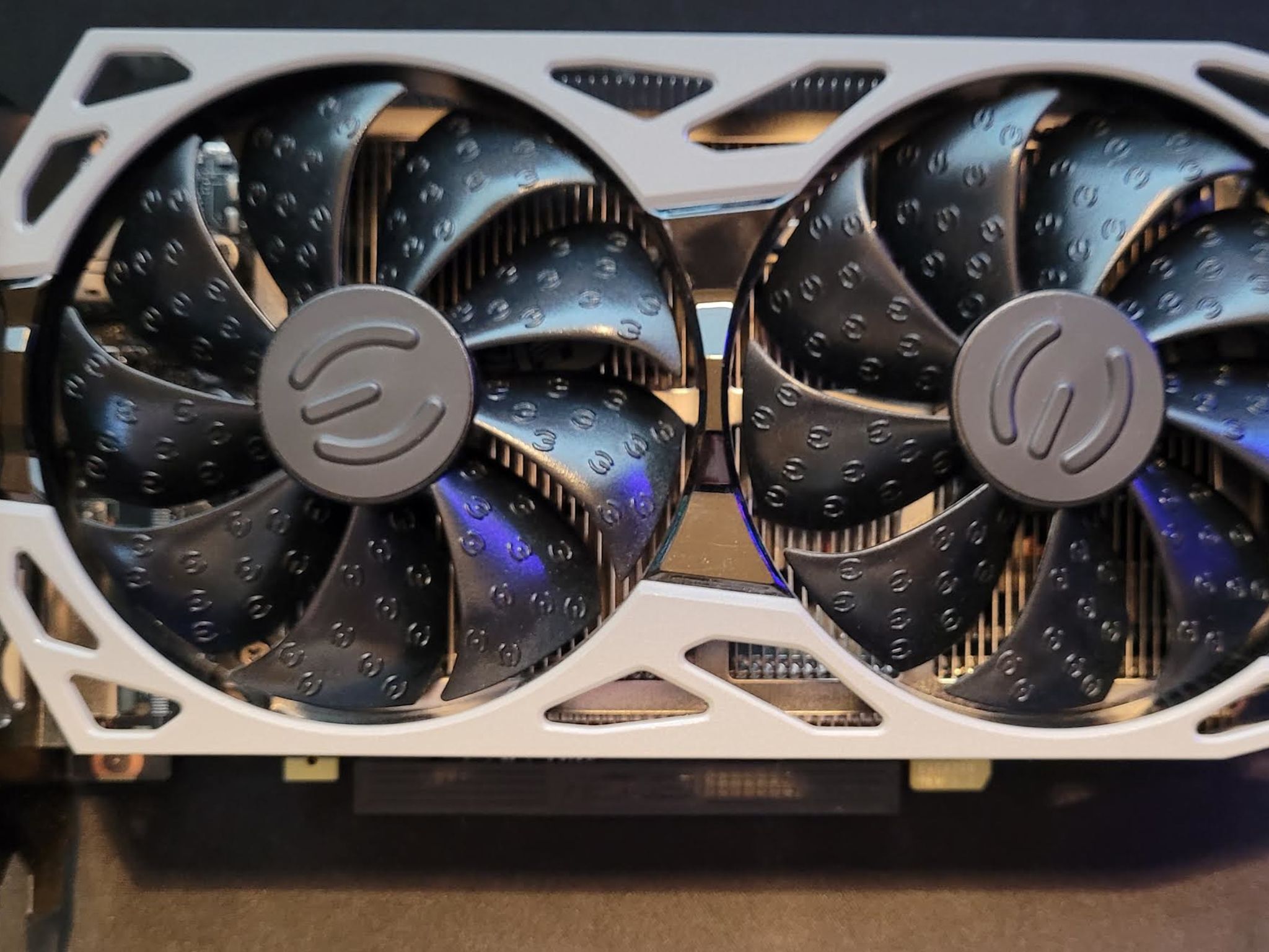 EVGA Nvidia RTX 2060 KO Edition | 6GB DDR6, HDMI, Display Port and DVI Ports